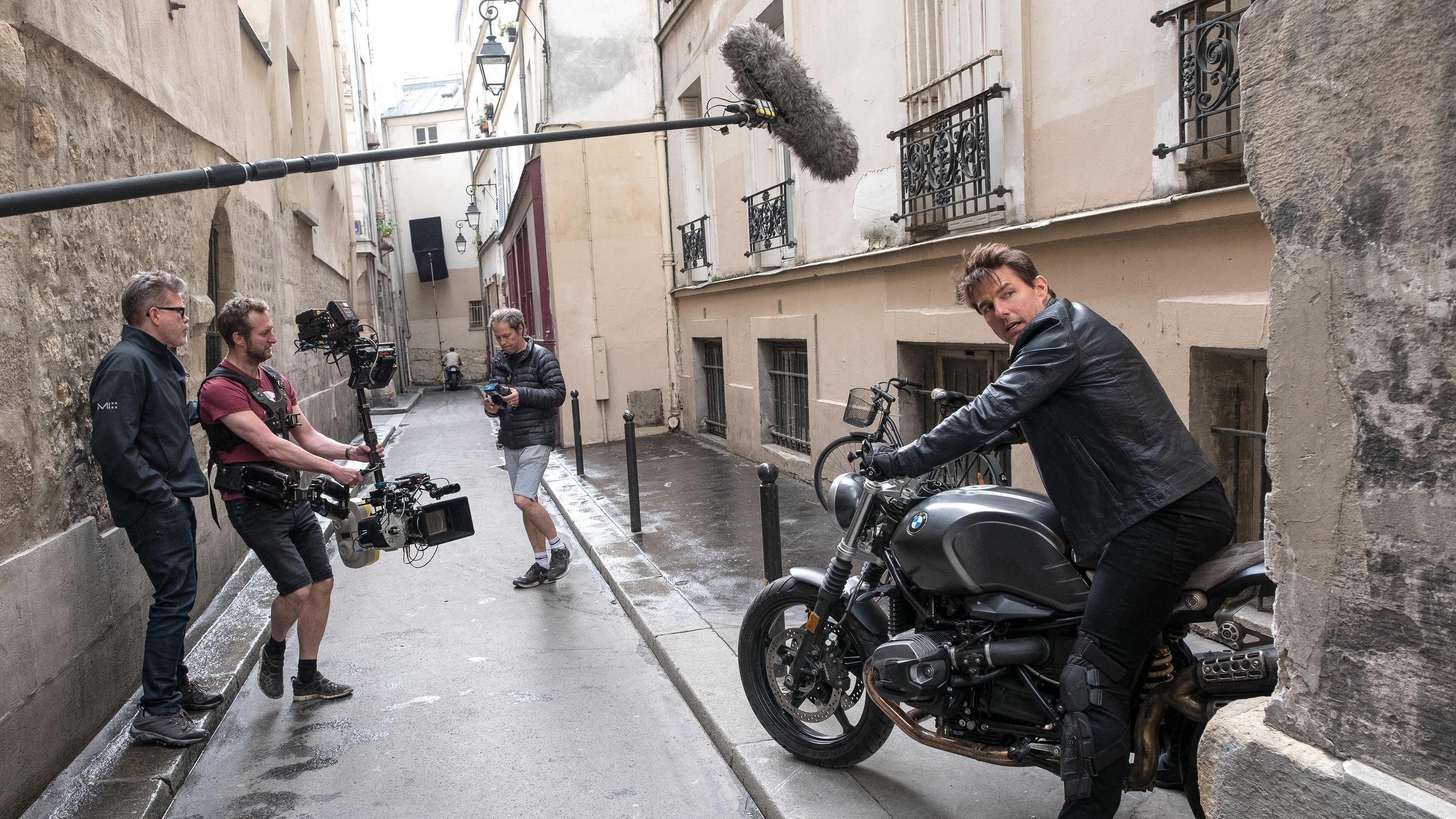 Stunt double movie, Tom Cruise, Dangerous stunts, Mission Impossible, 3000x1690 HD Desktop