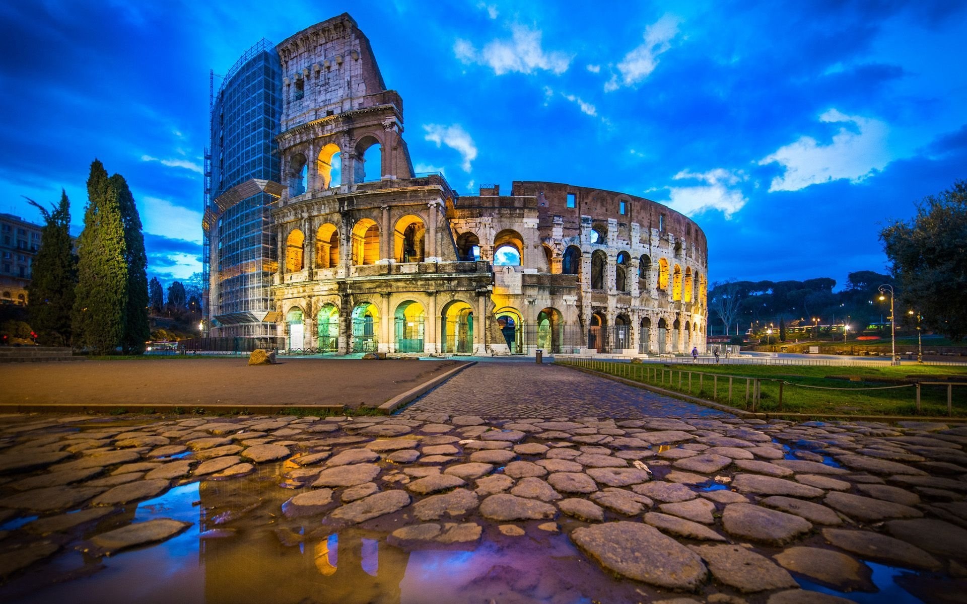 Italy, Rome, Colosseum, Morning, 1920x1200 HD Desktop