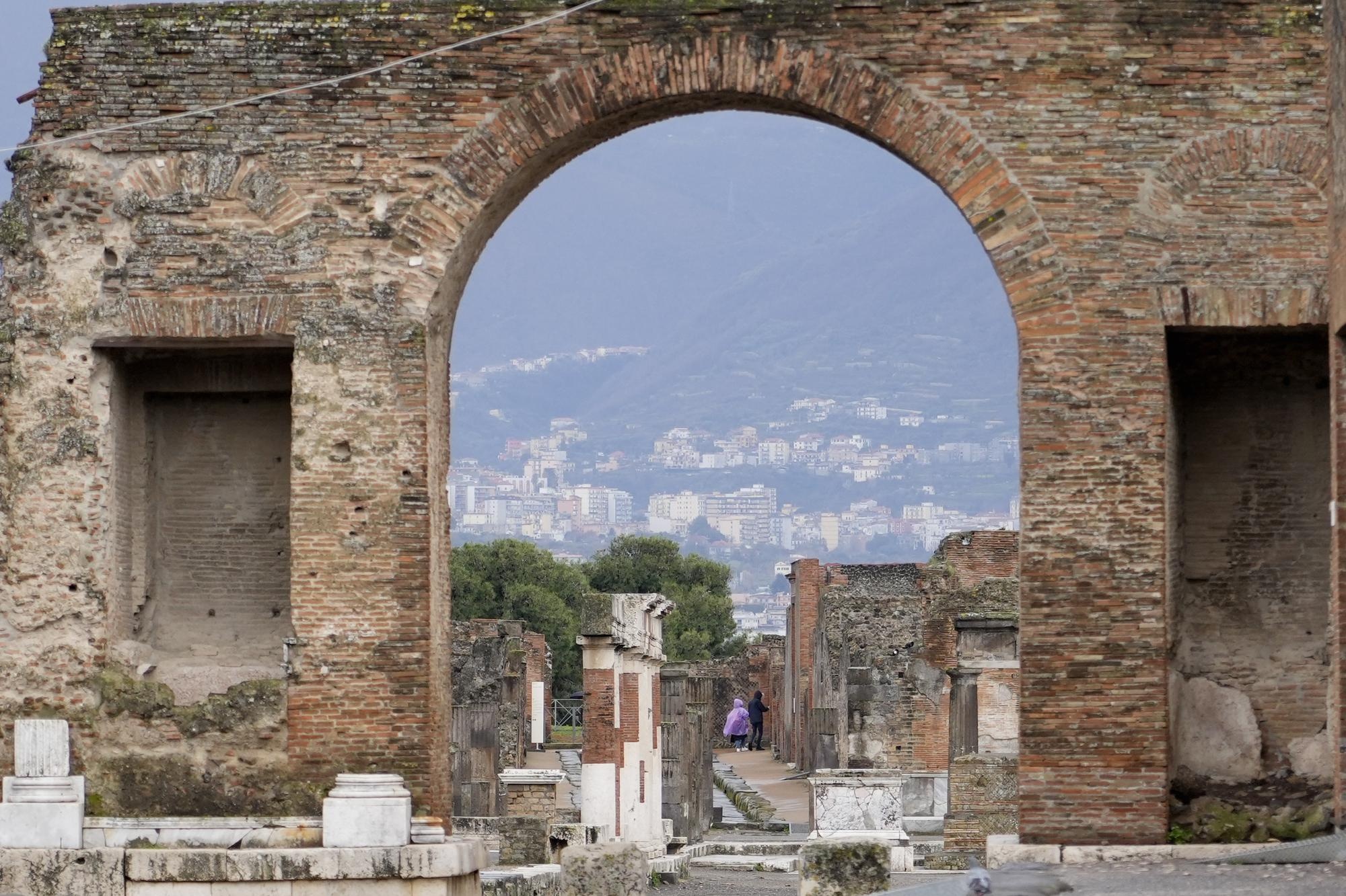 Pompejis Wiederbelebung nach der Beinahe-Zerstörung, 2000x1340 HD Desktop