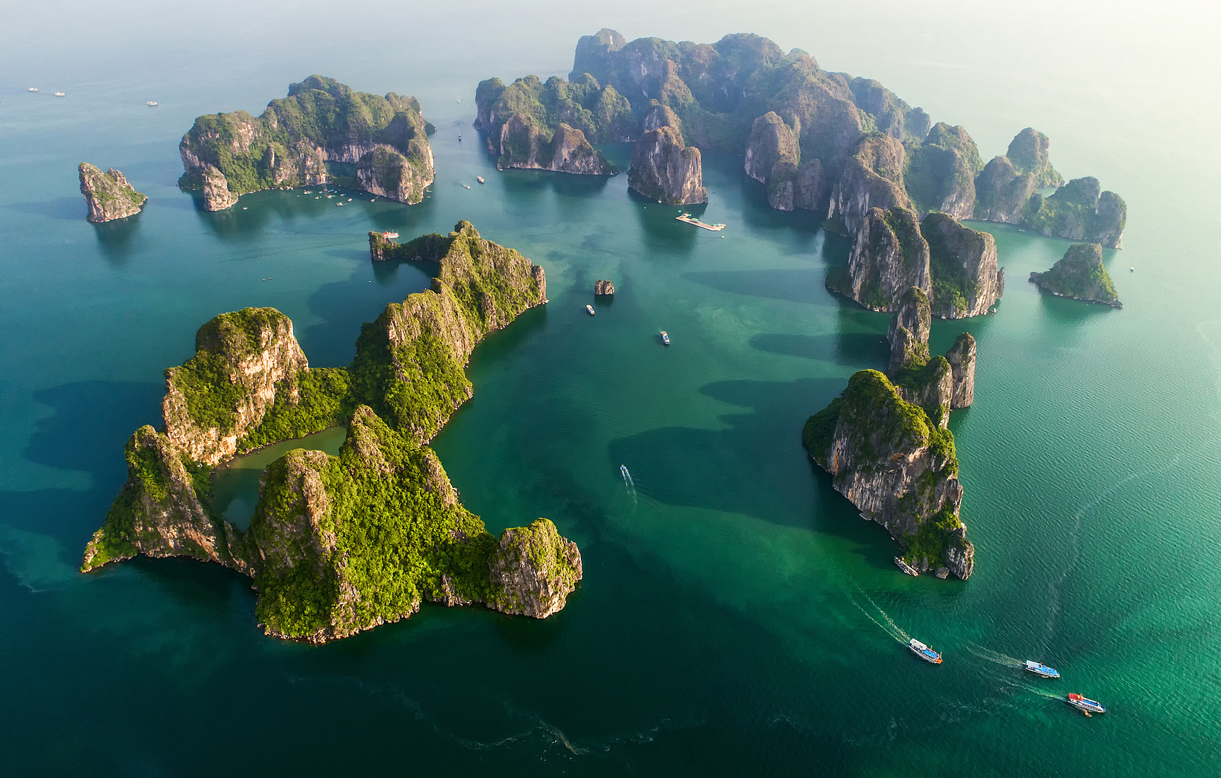 Ha Long Bay, Dragon's Descent, Vietnamese marvel, Tranquil waters, 2500x1600 HD Desktop