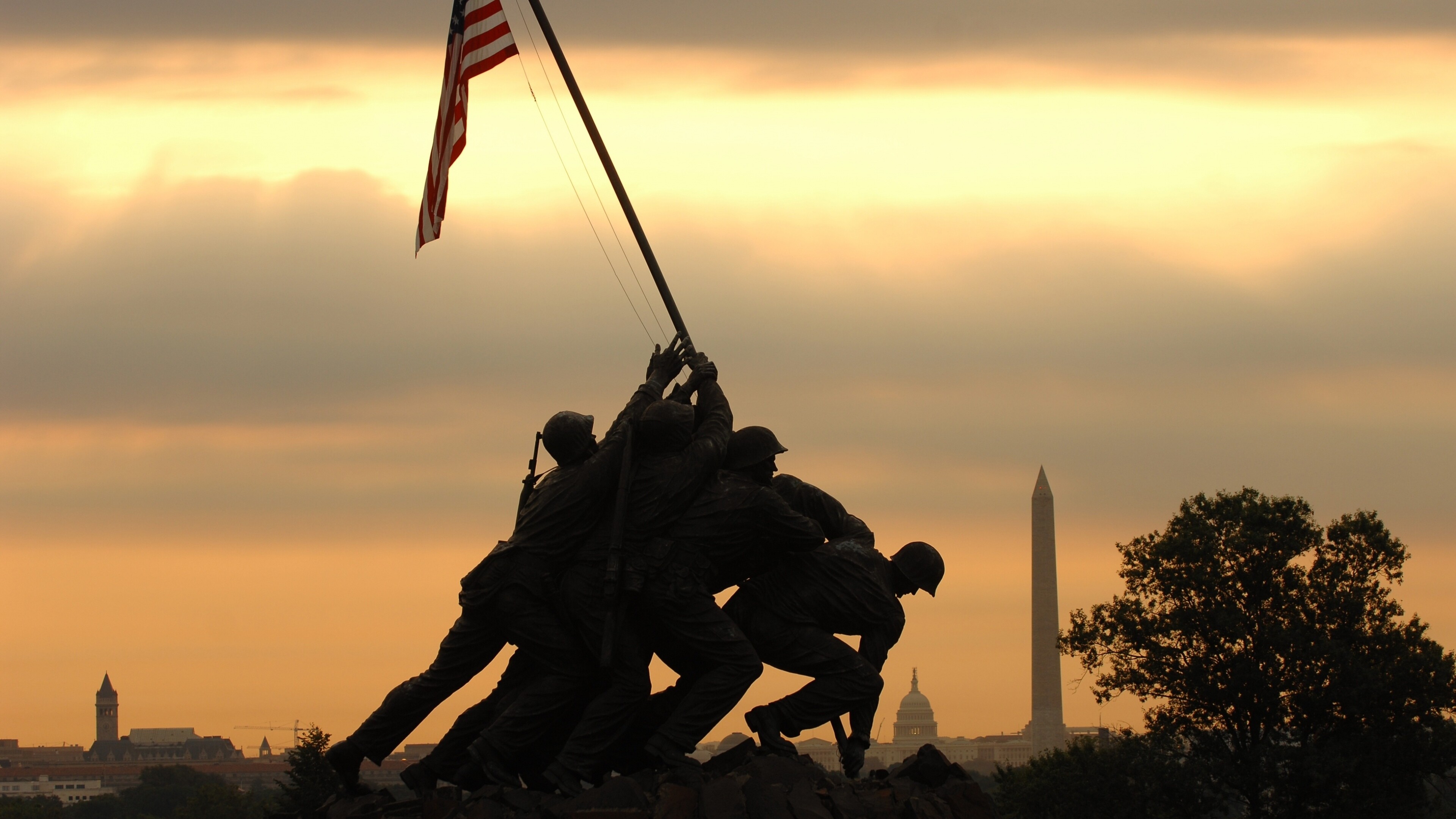 Memorial Day: Iwo Jima Memorial, An American holiday, observed on the last Monday of May. 3840x2160 4K Background.
