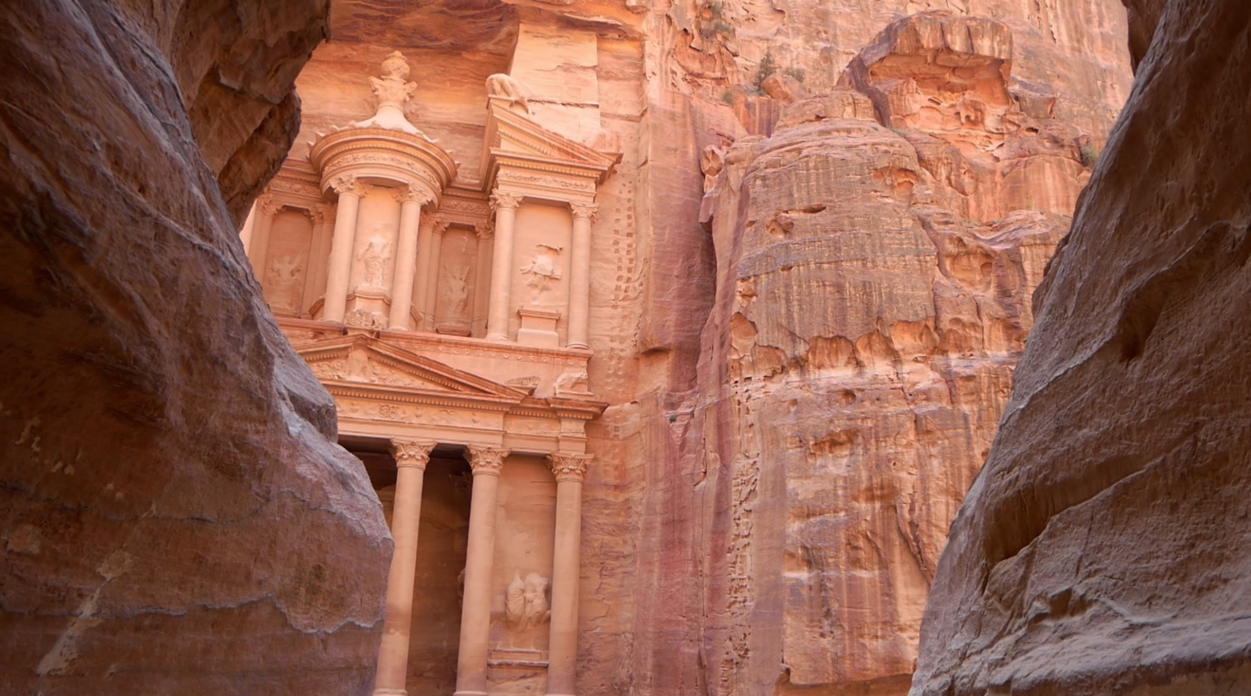 Petra Jordan, Travel tips, Lost city exploration, 2440x1360 HD Desktop