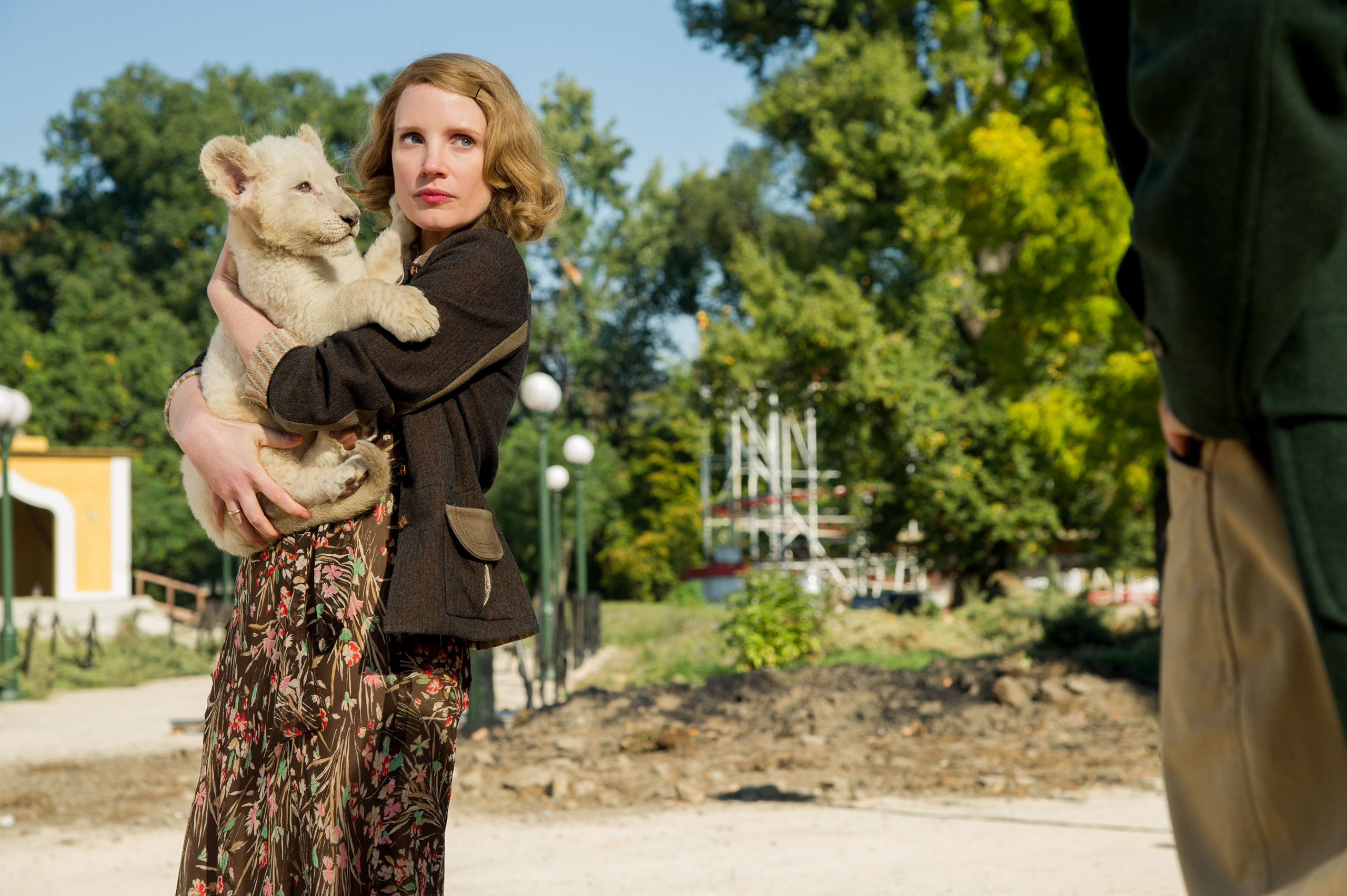 The Zookeeper's Wife Movie, Brave acts, Riveting review, Bravery portrayed, 2560x1710 HD Desktop