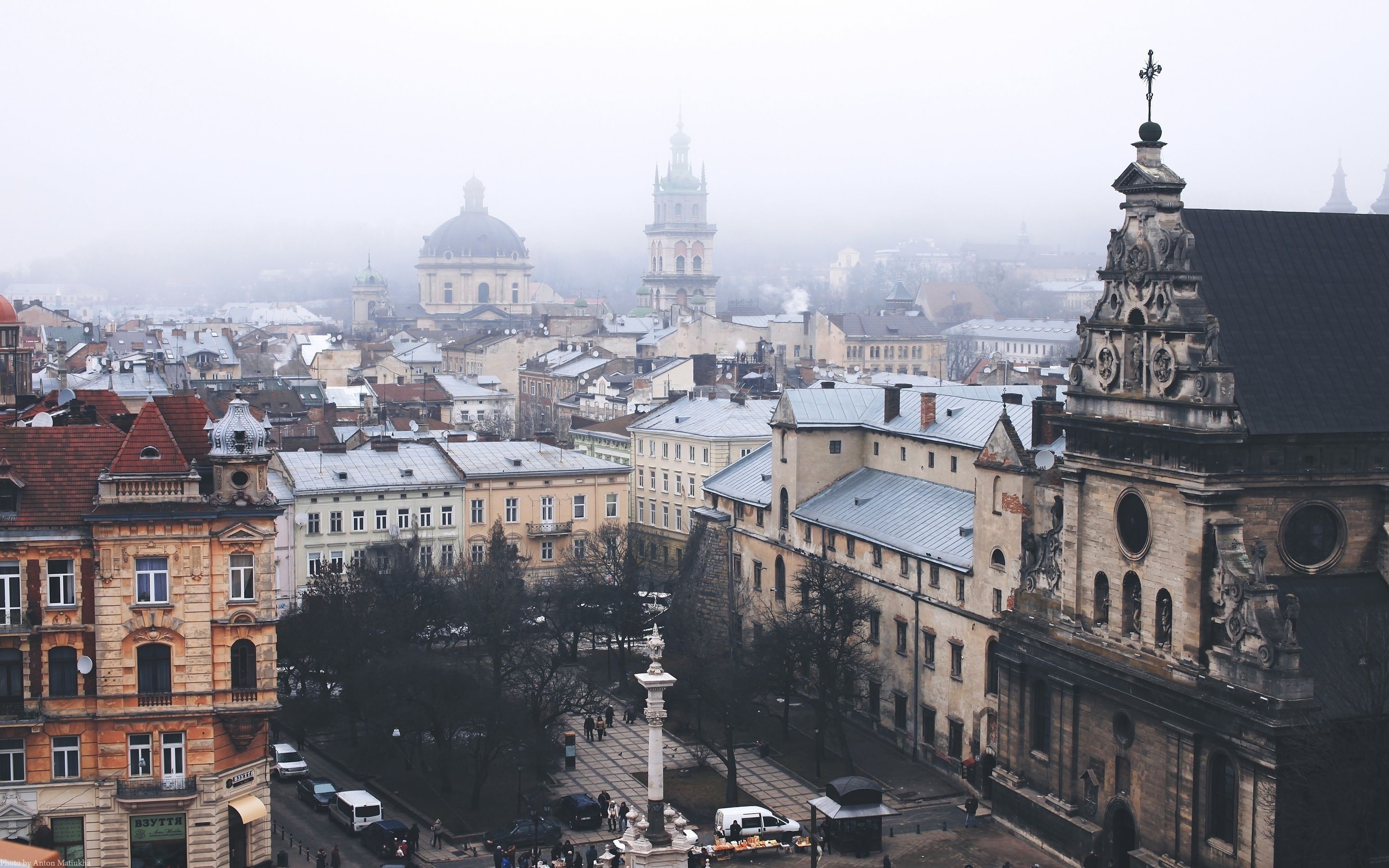 Lviv's top wallpapers, Beautiful Ukrainian city, Iconic city views, Must-have Lviv backgrounds, 2880x1800 HD Desktop