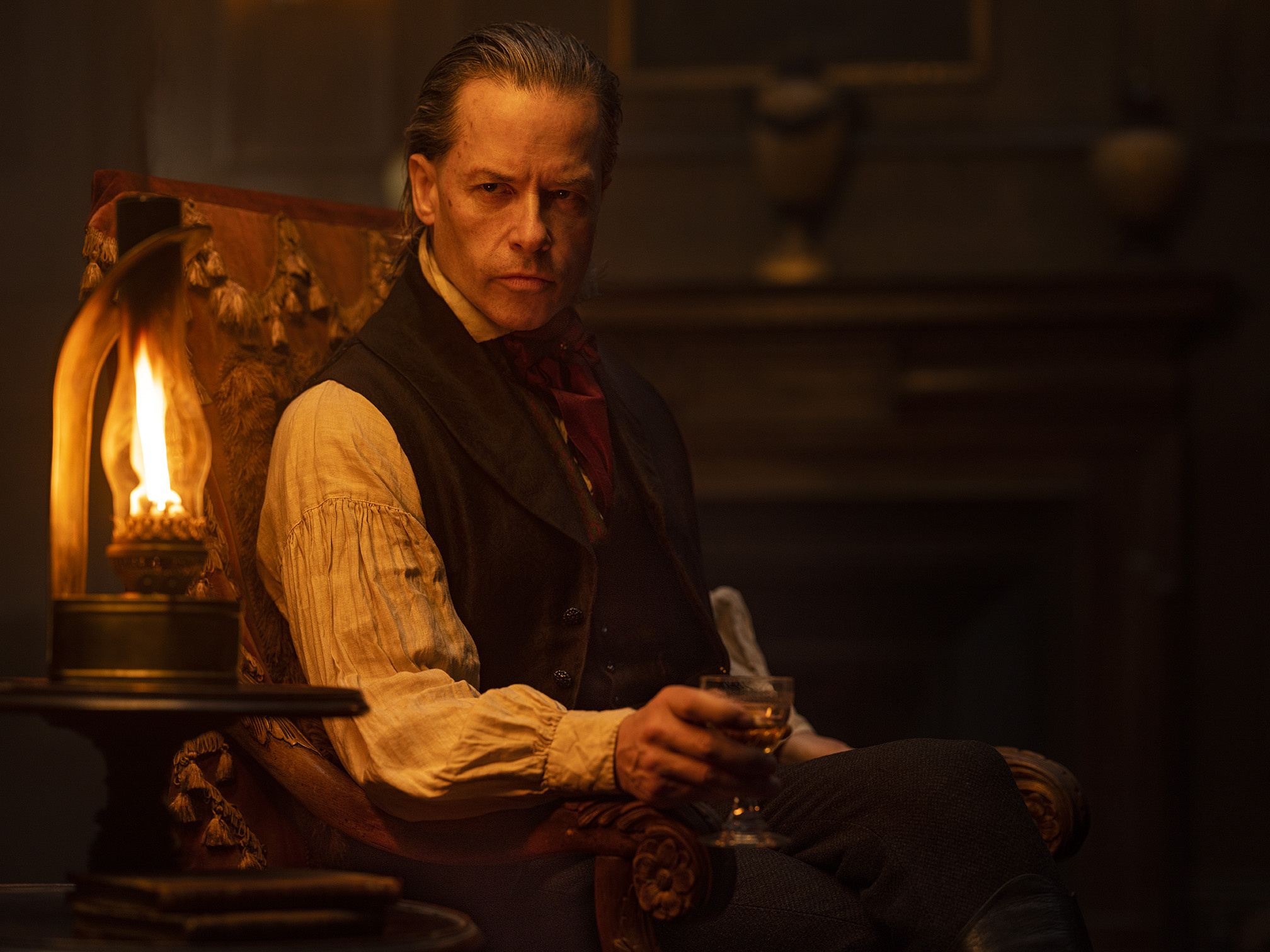 Guy Pearce movies, A Christmas Carol star, Scrooge with swagger, Captivating performance, 2020x1520 HD Desktop