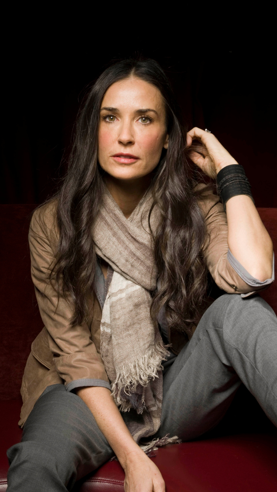 Demi Moore, Posted by John Walker, Mesmerizing wallpapers, Captivating beauty, 1080x1920 Full HD Phone