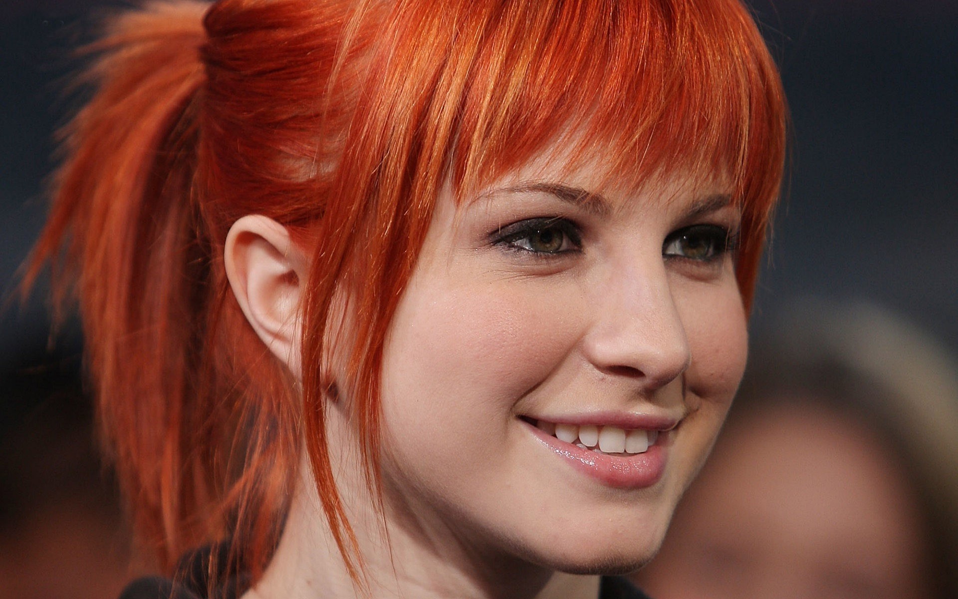 Paramore: Williams, A dynamic vocalist known for her work as the lead singer of an American band. 1920x1200 HD Background.