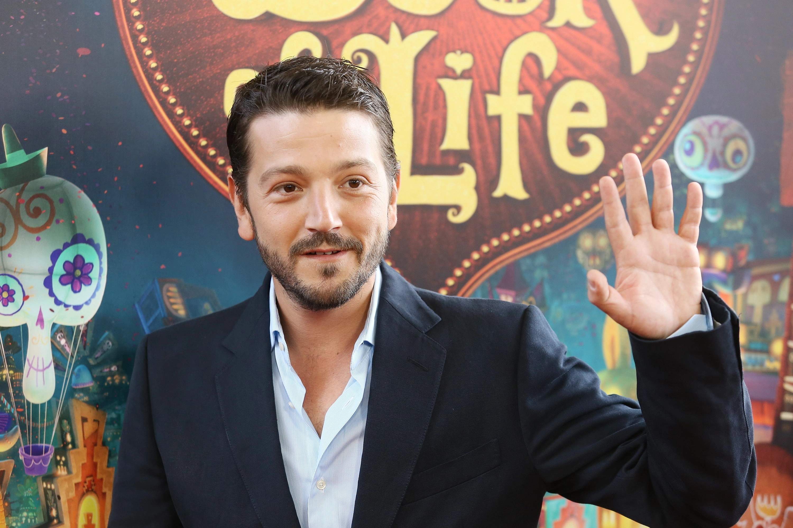 Diego Luna: Book of Life Premier, 'Creep' by Radiohead Song Cover. 3000x2000 HD Wallpaper.