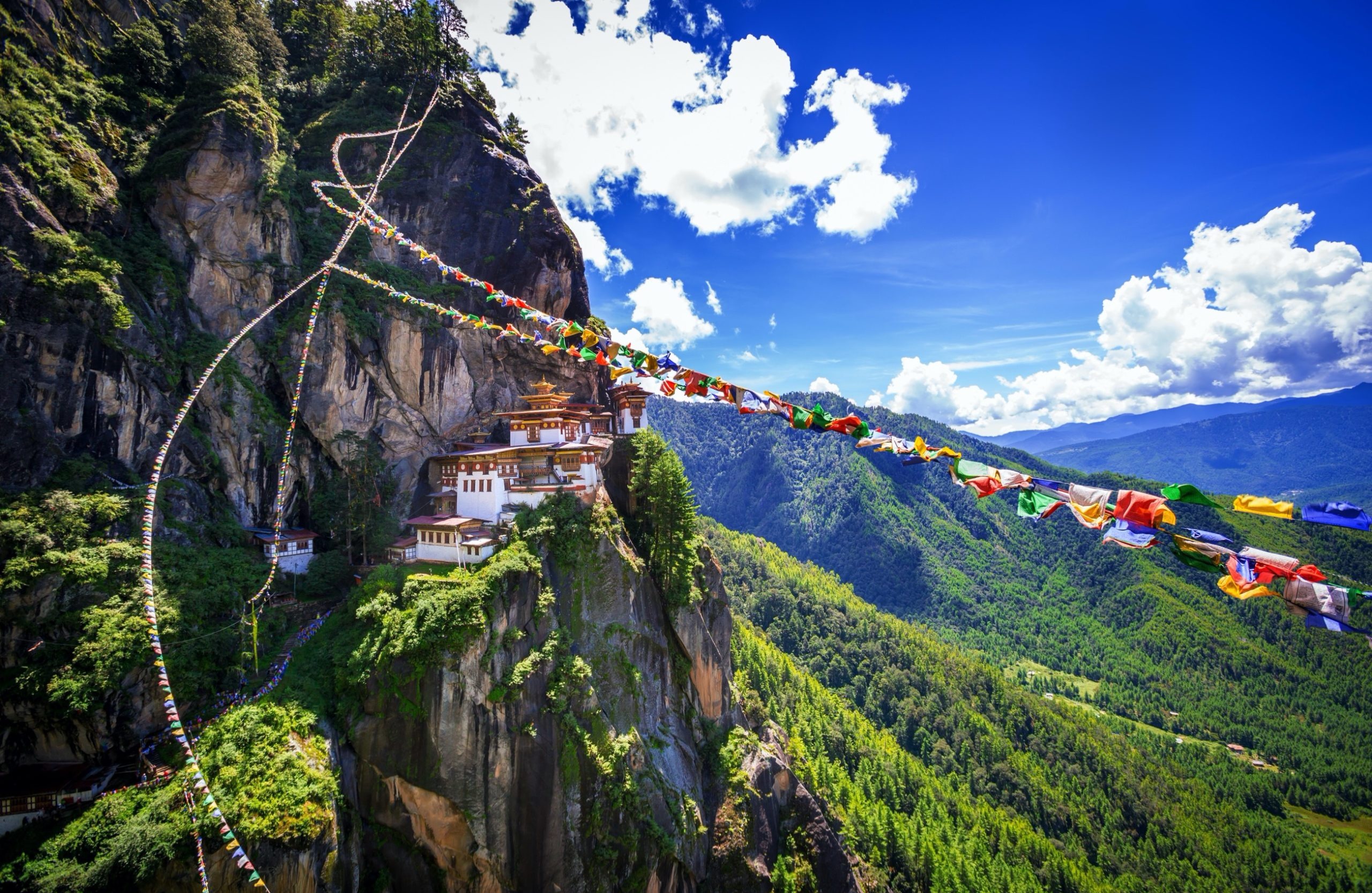 Paro Valley, Tibet Tour, Joyrides Tours, 2560x1670 HD Desktop