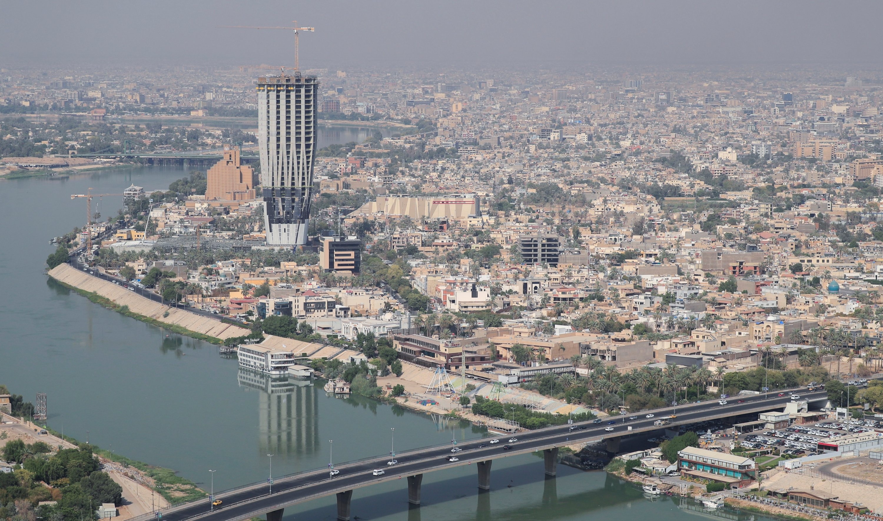 Iraq's regional role, Opinion on Baghdad, Middle East politics, Iraq's influence, 3000x1770 HD Desktop