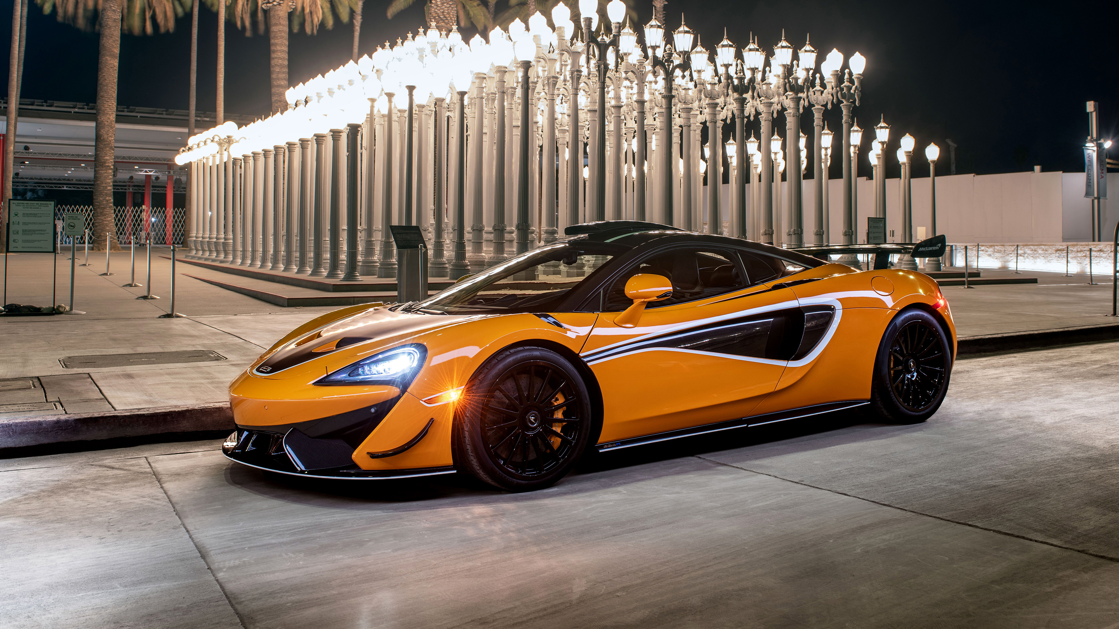 McLaren 620R, Auto McLaren, Night Orange Cars, City Lights, 3840x2160 4K Desktop