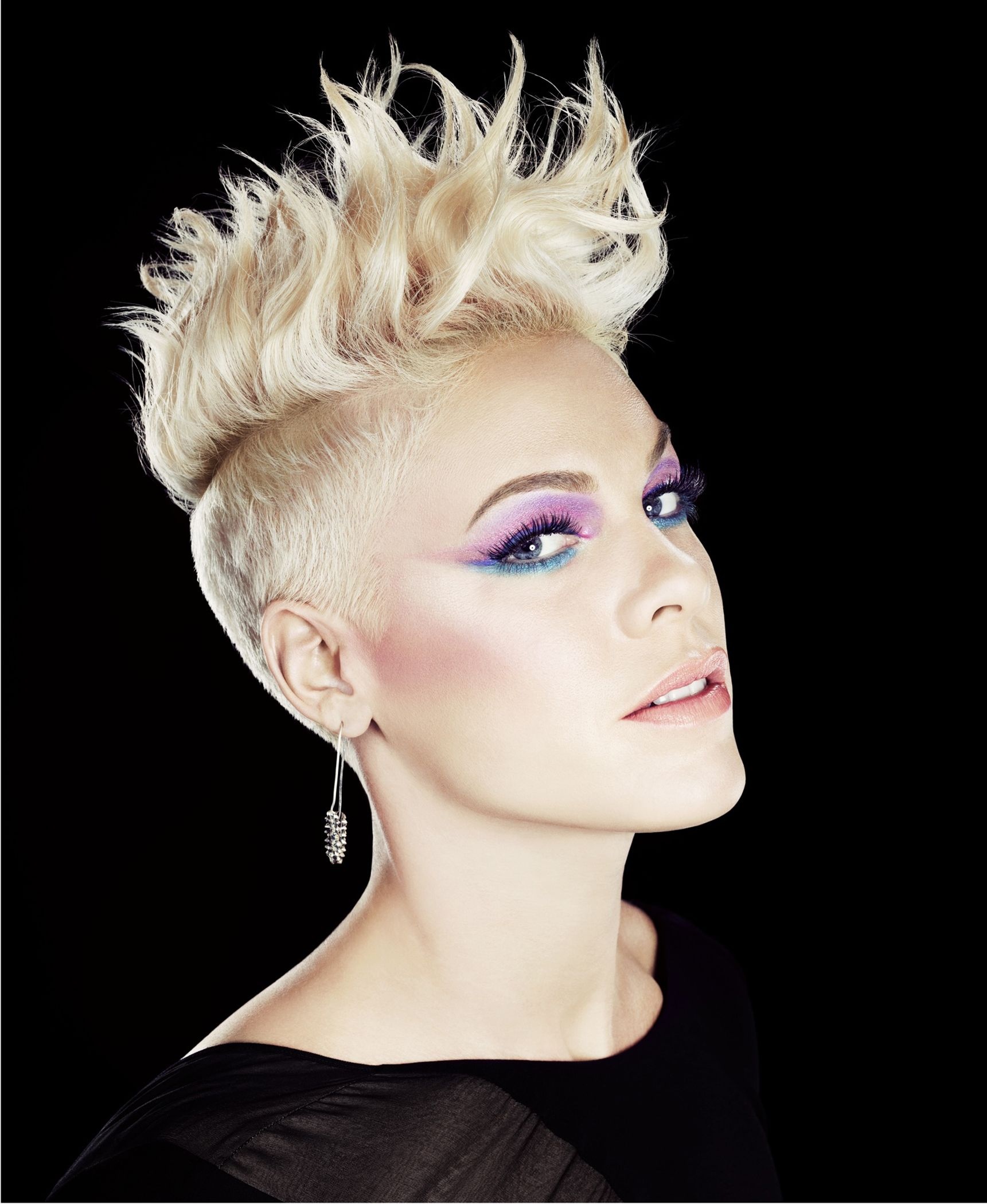 Pink American Singer Awesome Images And HD Wallpaper 1730x2100