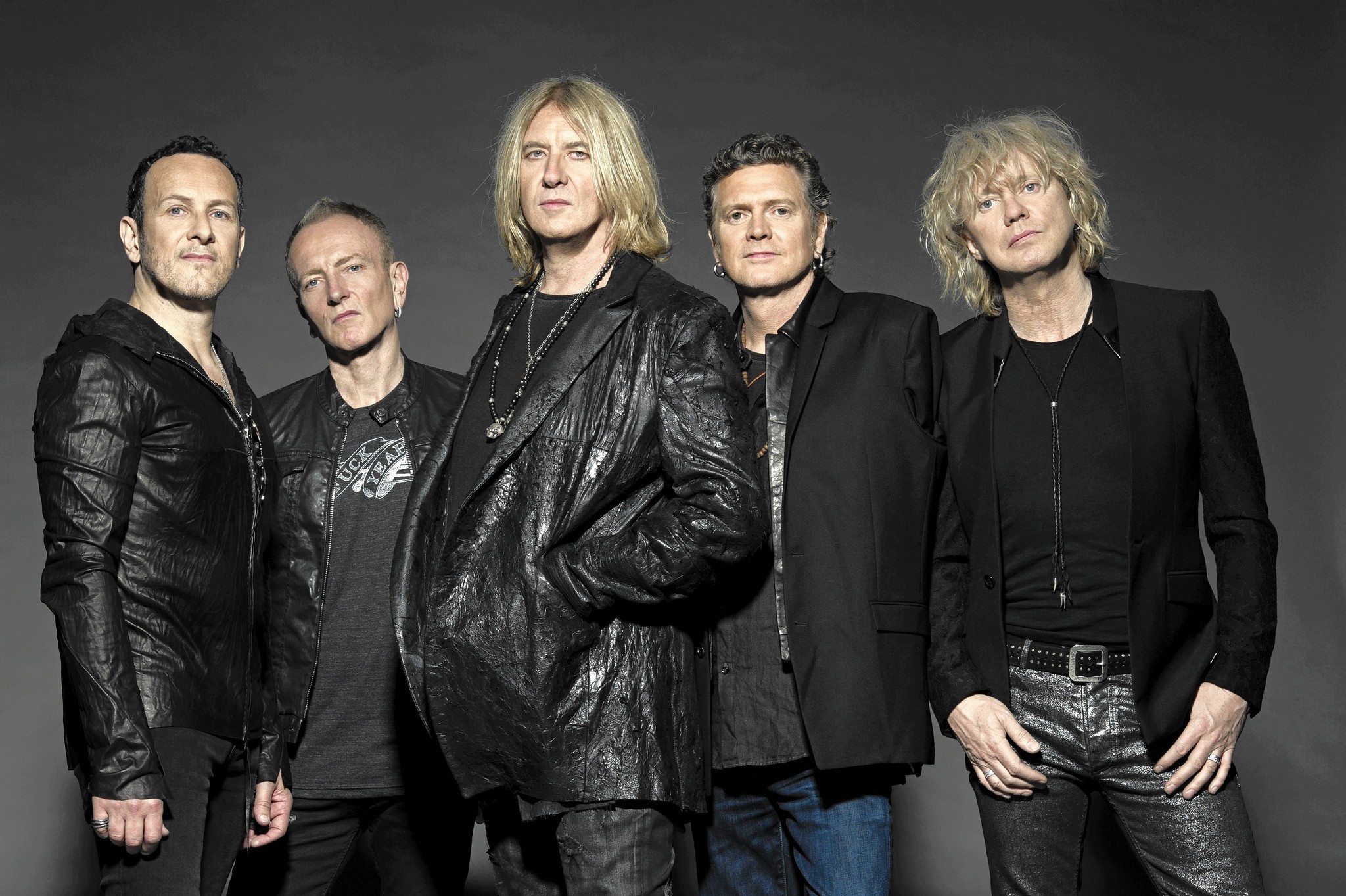Def Leppard, Intense live show, Meaner and leaner performance, Chicago Tribune review, 2050x1370 HD Desktop