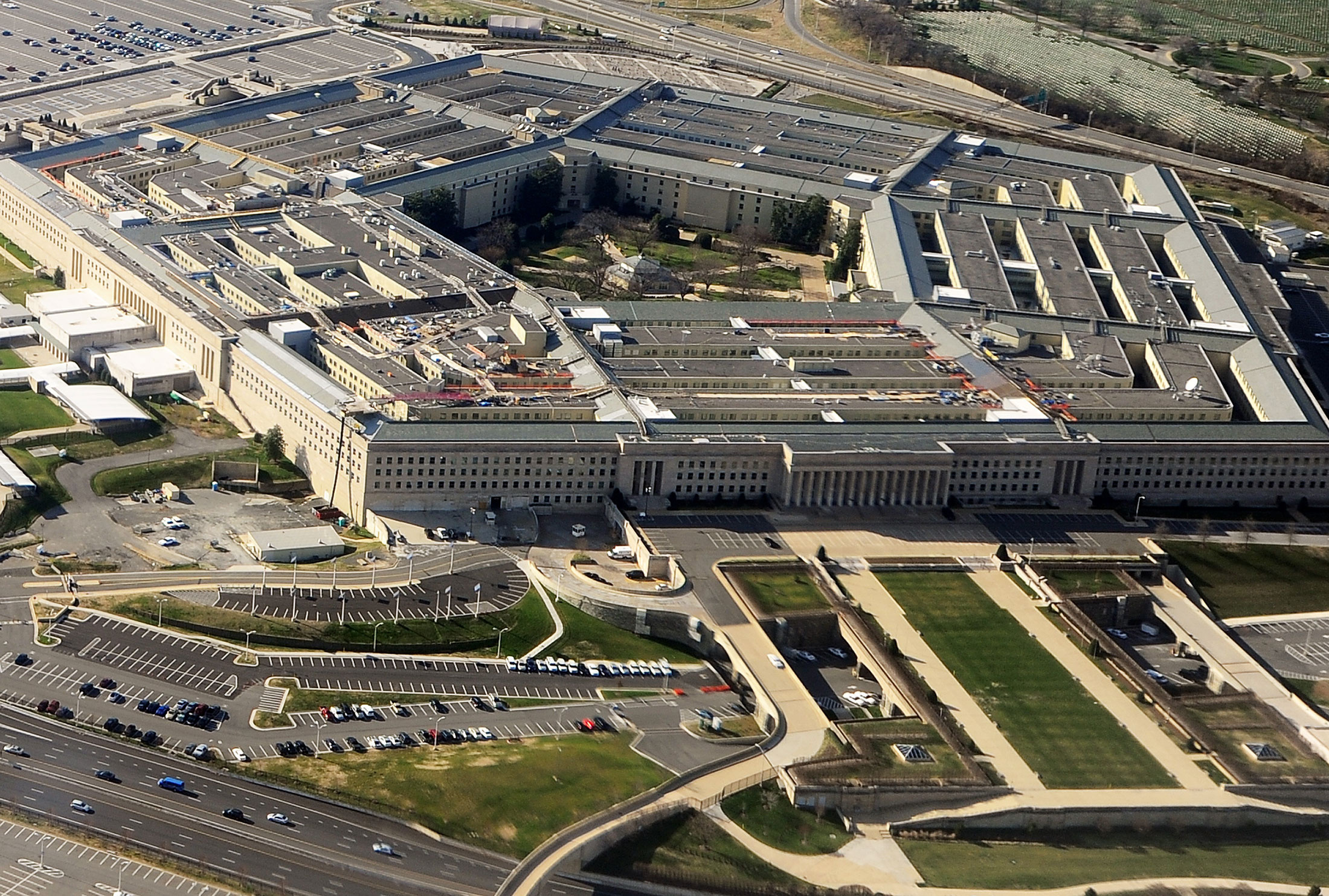 Inside Palantir's War, Army, Bloomberg, Pentagon, 2200x1490 HD Desktop