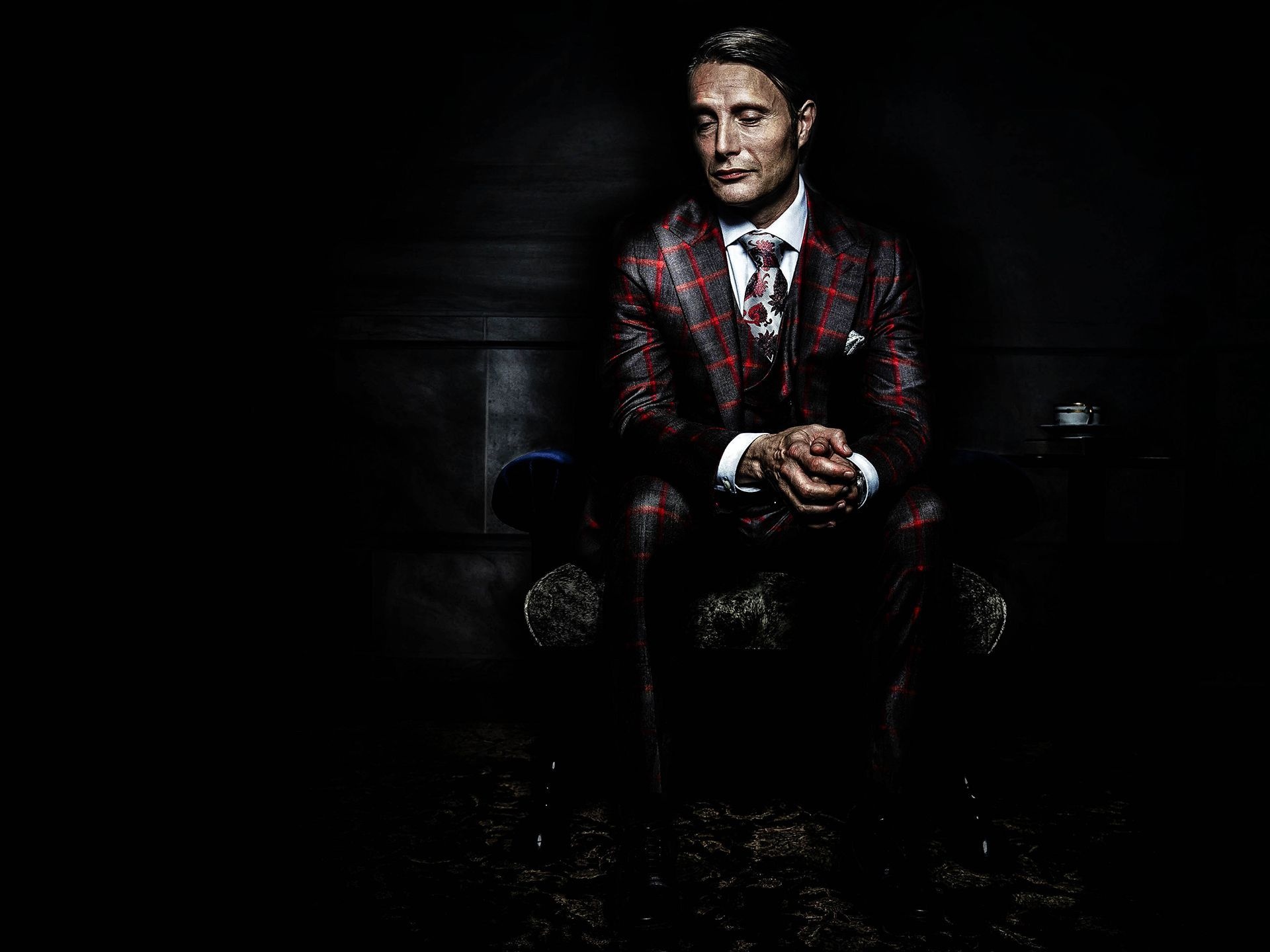 Mads Mikkelsen, Top free backgrounds, Intriguing character, Dark and mysterious, 1920x1440 HD Desktop