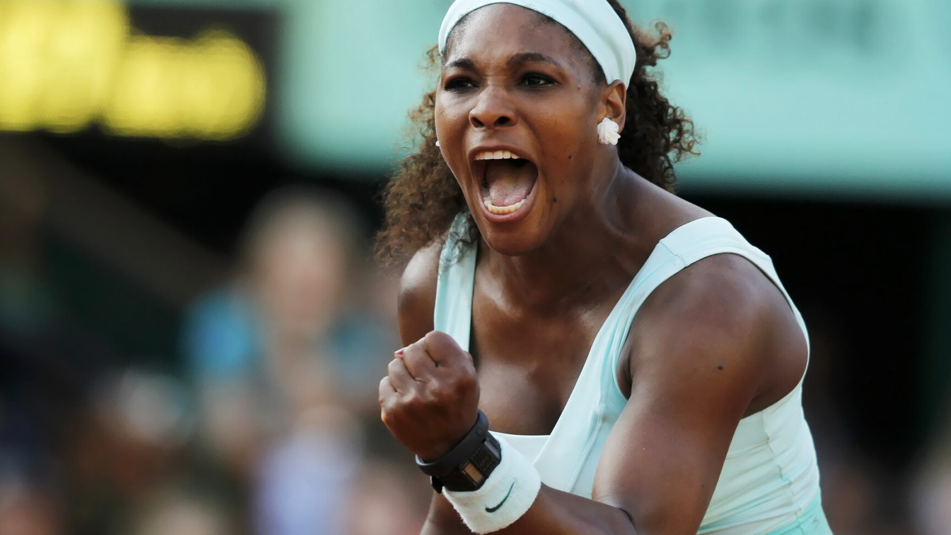 Serena Williams: She defeated her sister Venus to win the 2002 French Open. 1920x1080 Full HD Background.