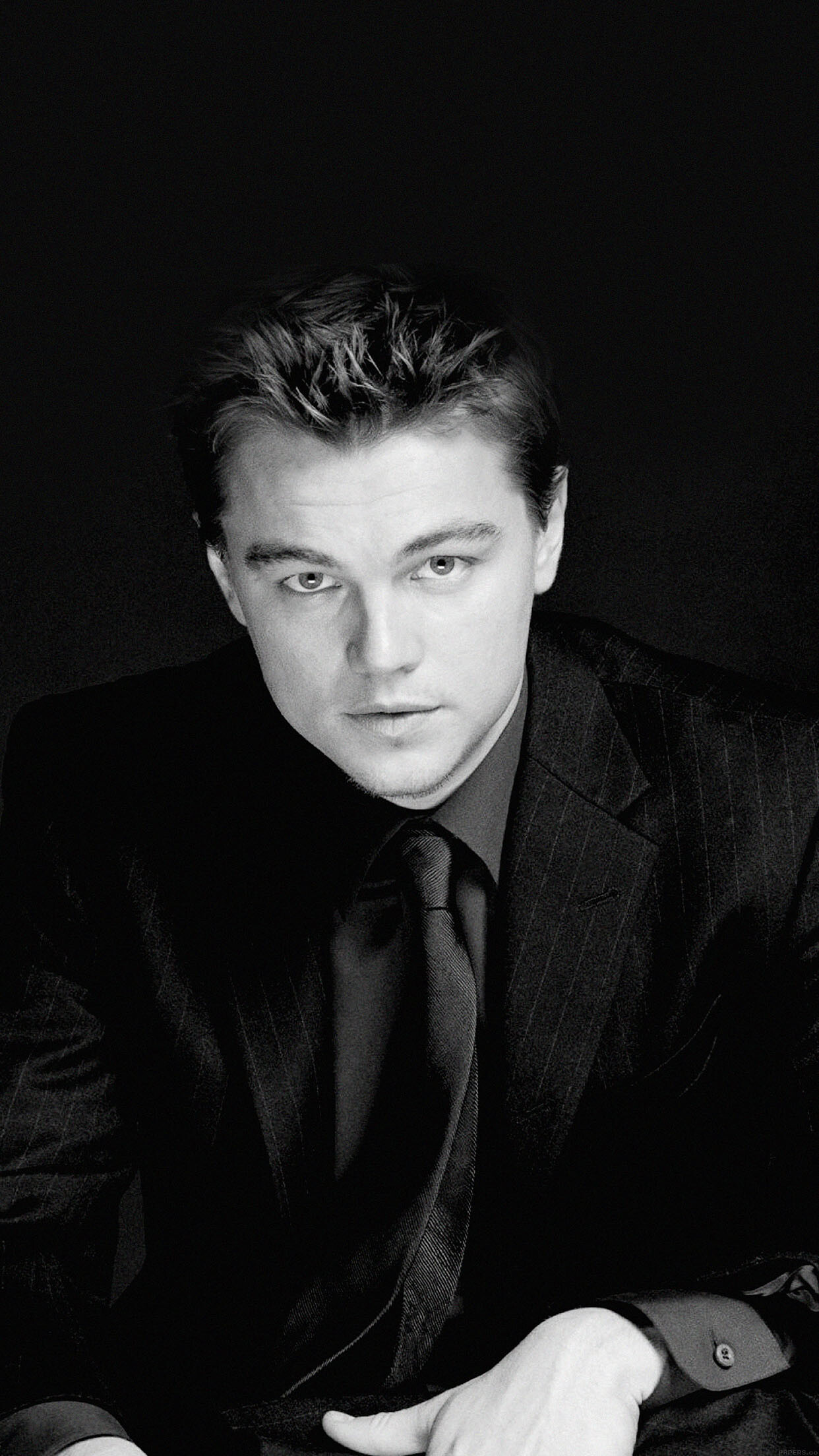 Leonardo DiCaprio, Wallpaper Kunstwerk, Ikone der Filmindustrie, Vielseitige Rollen, 1250x2210 HD Handy