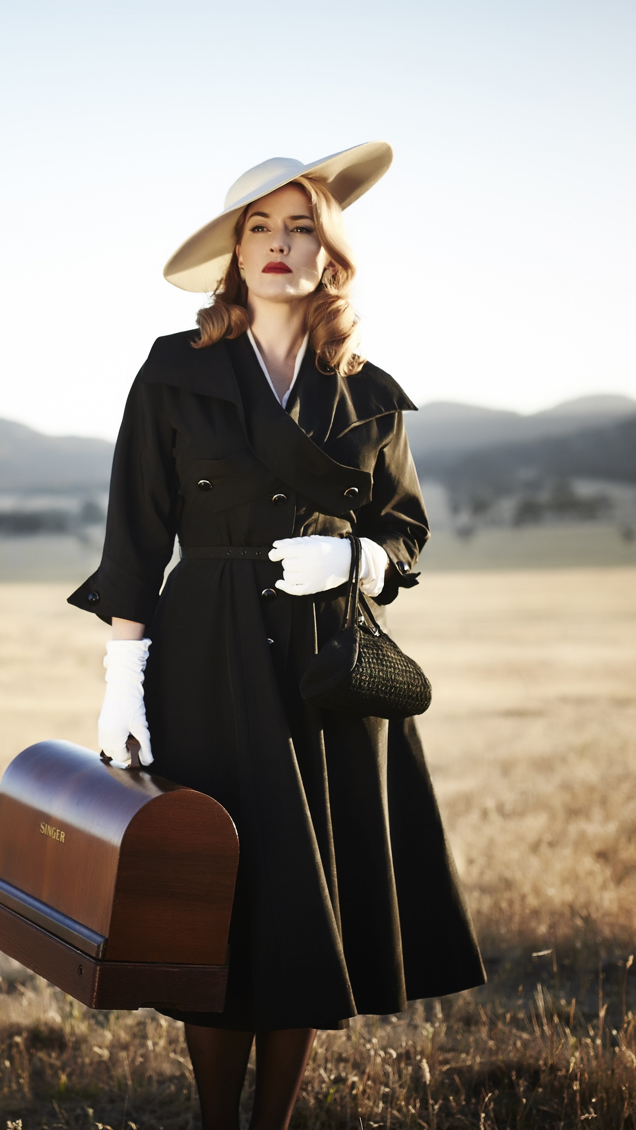 Kate Winslet, Popular celebs, Actress singer, Hat field, 2160x3840 4K Phone