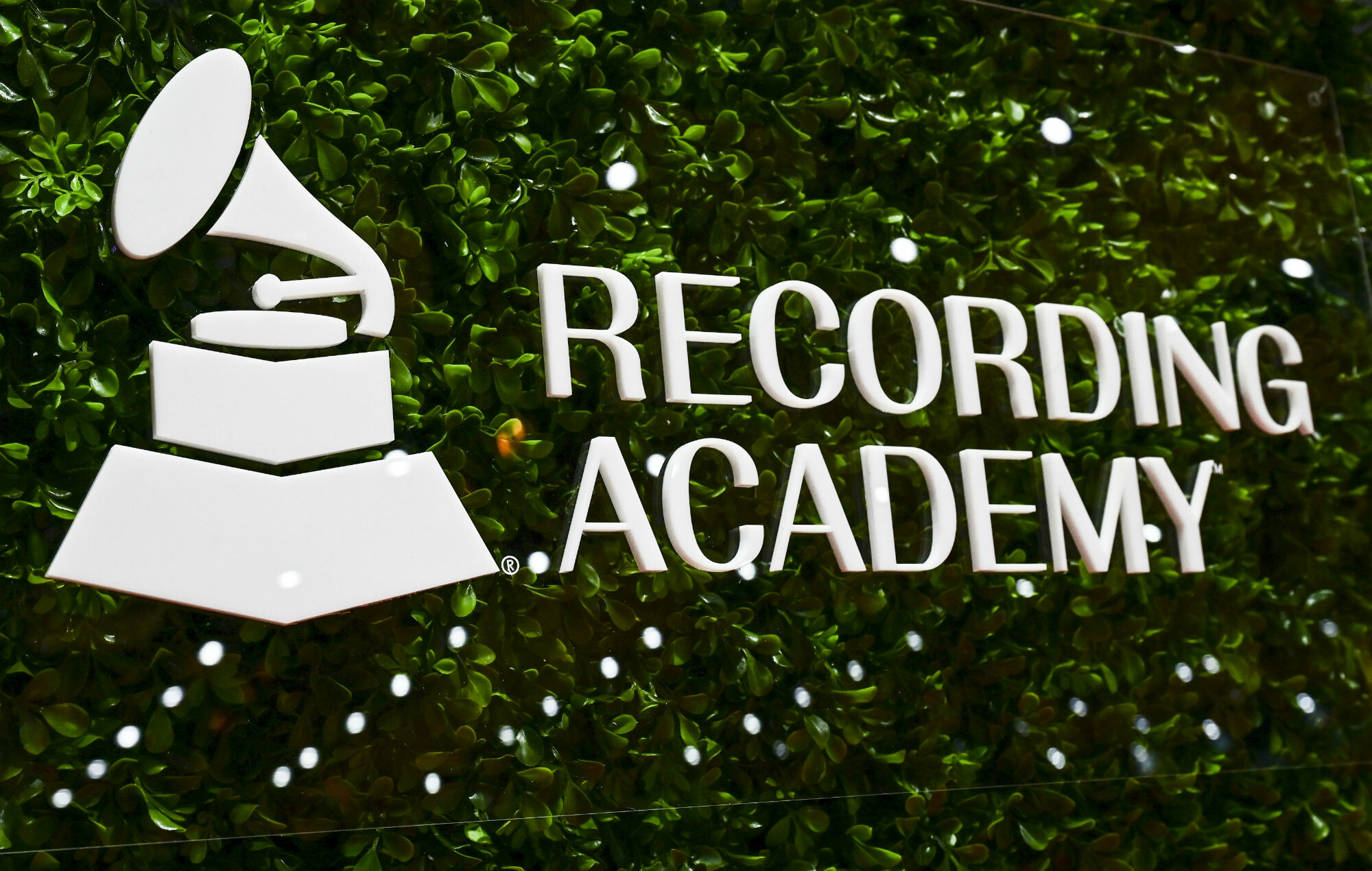 Grammys 2022, Awards ceremony, Music, 2000x1270 HD Desktop