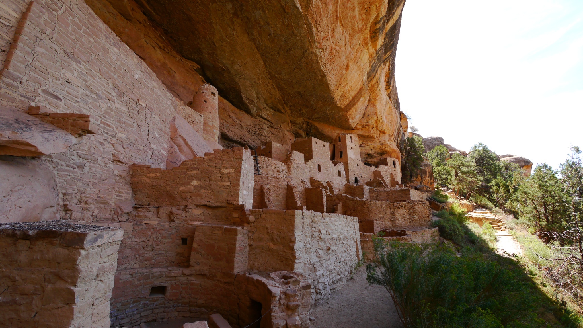 Mesa Verde National Park, Tour to Cliff Palace, Hiking adventure, Colorado wanderlust, 2050x1160 HD Desktop