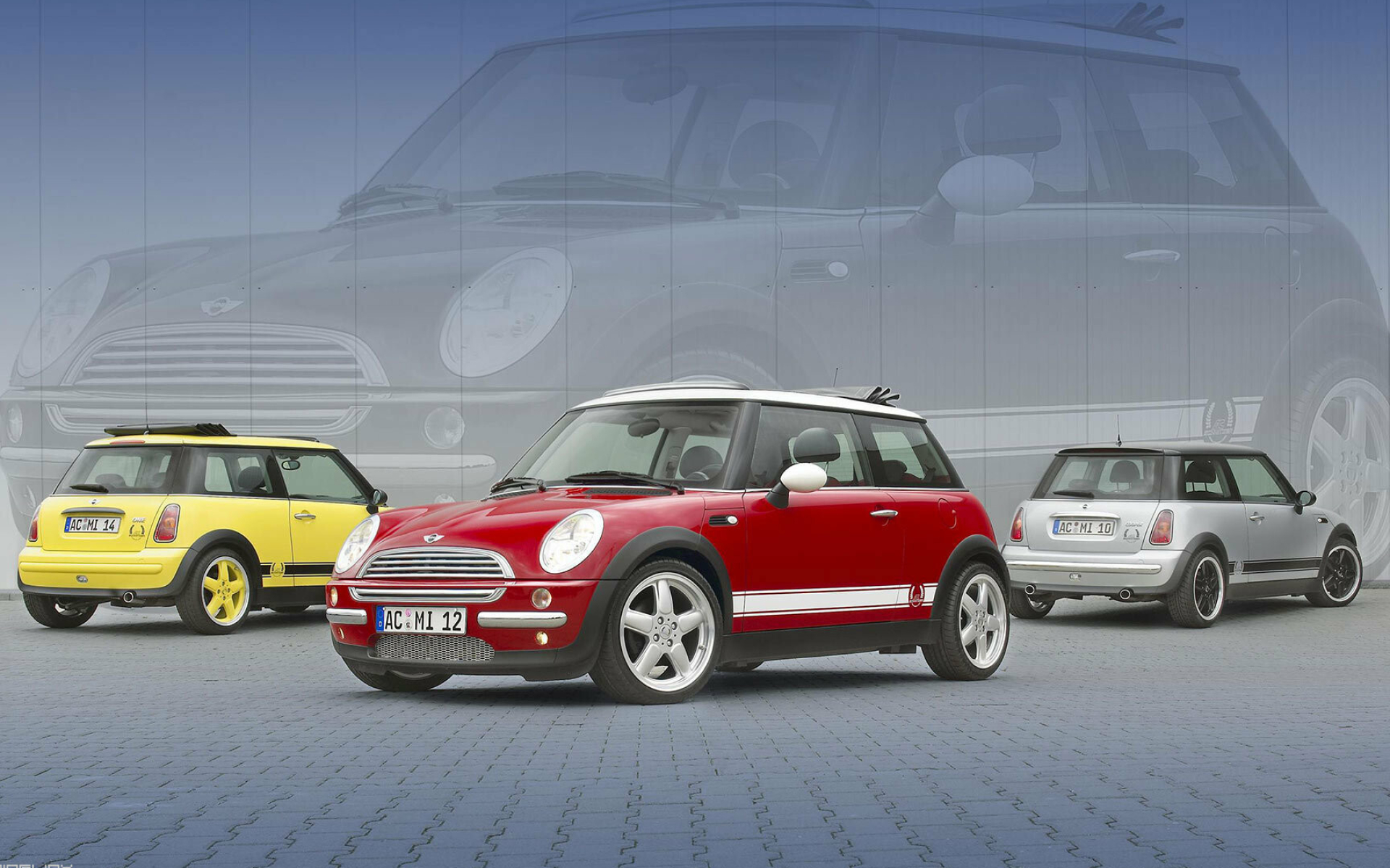 MINI Cooper: The brand introduced an all-new second generation of the Hardtop/Hatch model in November 2006. 1920x1200 HD Background.