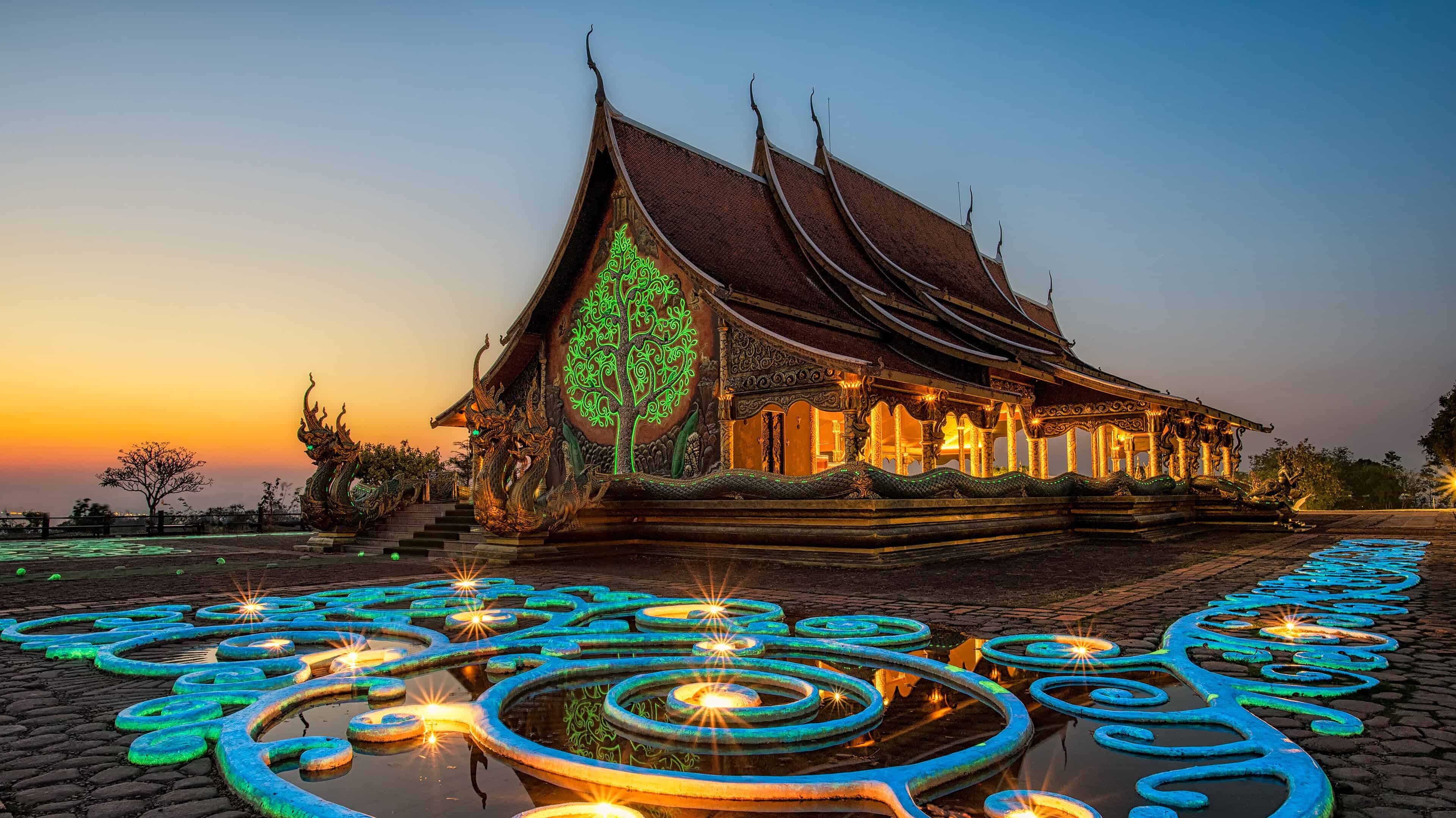 Thailand: Wat Sirindhorn Wararam Phu Prao, Buddhist Temple Ubon Ratchatani. 3840x2160 4K Background.
