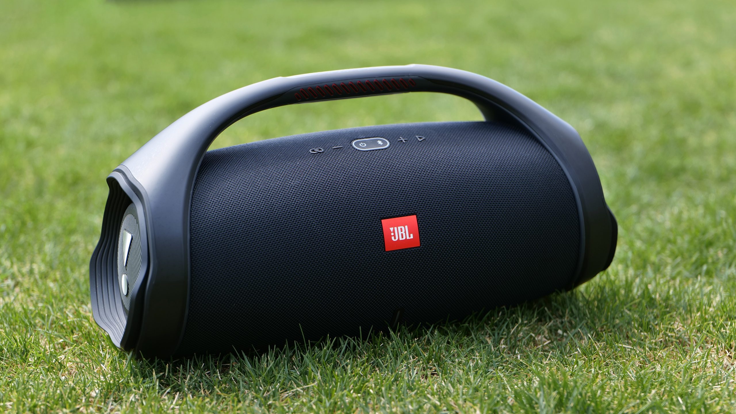 JBL Boombox 2, Party and finesse, Speaker review, Perfect balance, 2560x1440 HD Desktop