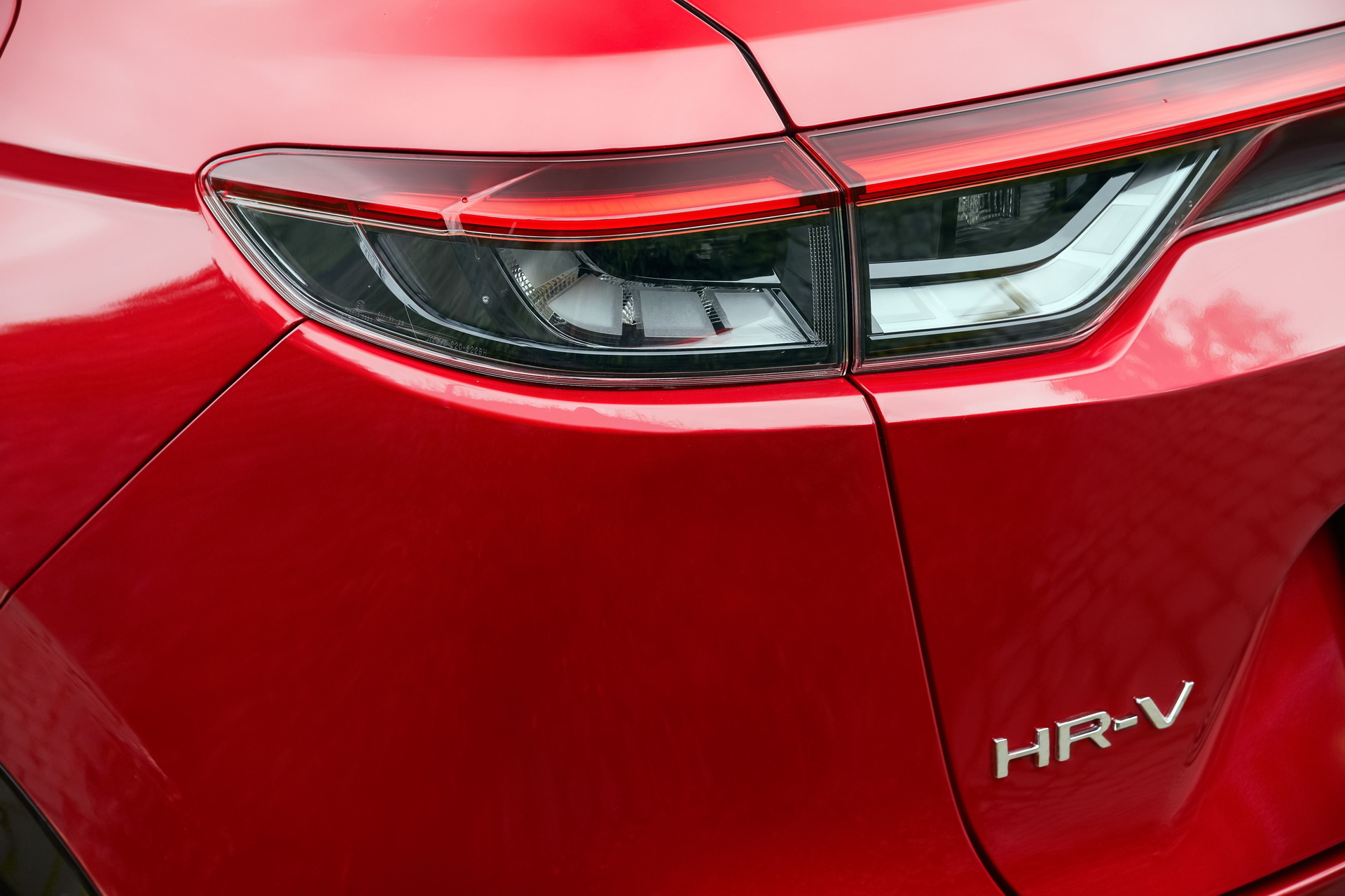 Honda HR-V, Tail light elegance, Striking visual appeal, Impressive aesthetics, 1920x1280 HD Desktop