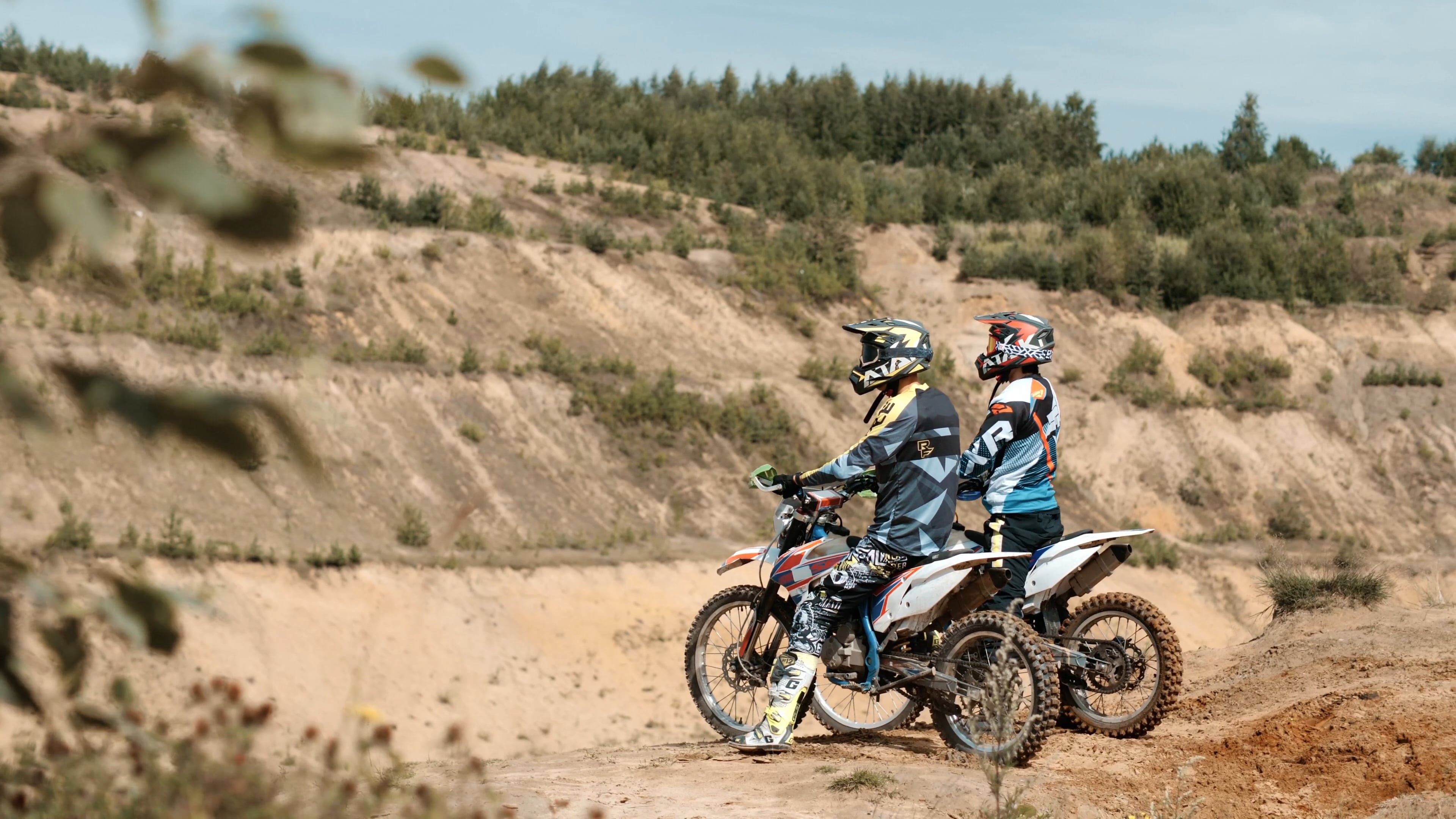 Dirt Bike, Outdoor motorcycling, Free stock video, Thrilling adventure, 3840x2160 4K Desktop
