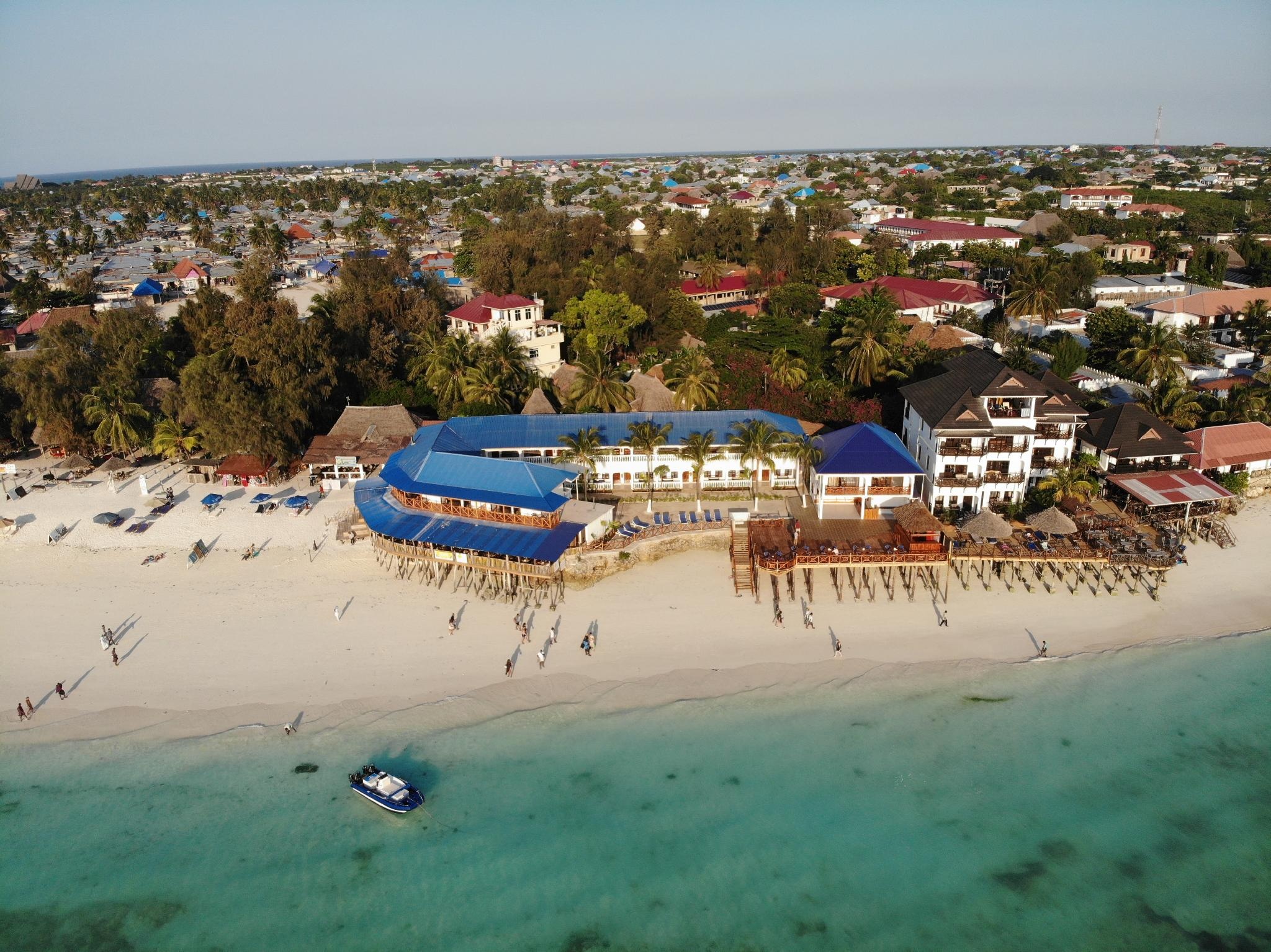 Zenobia Beach Resort, Zanzibar, Coastal relaxation, Tropical getaway, 2050x1540 HD Desktop