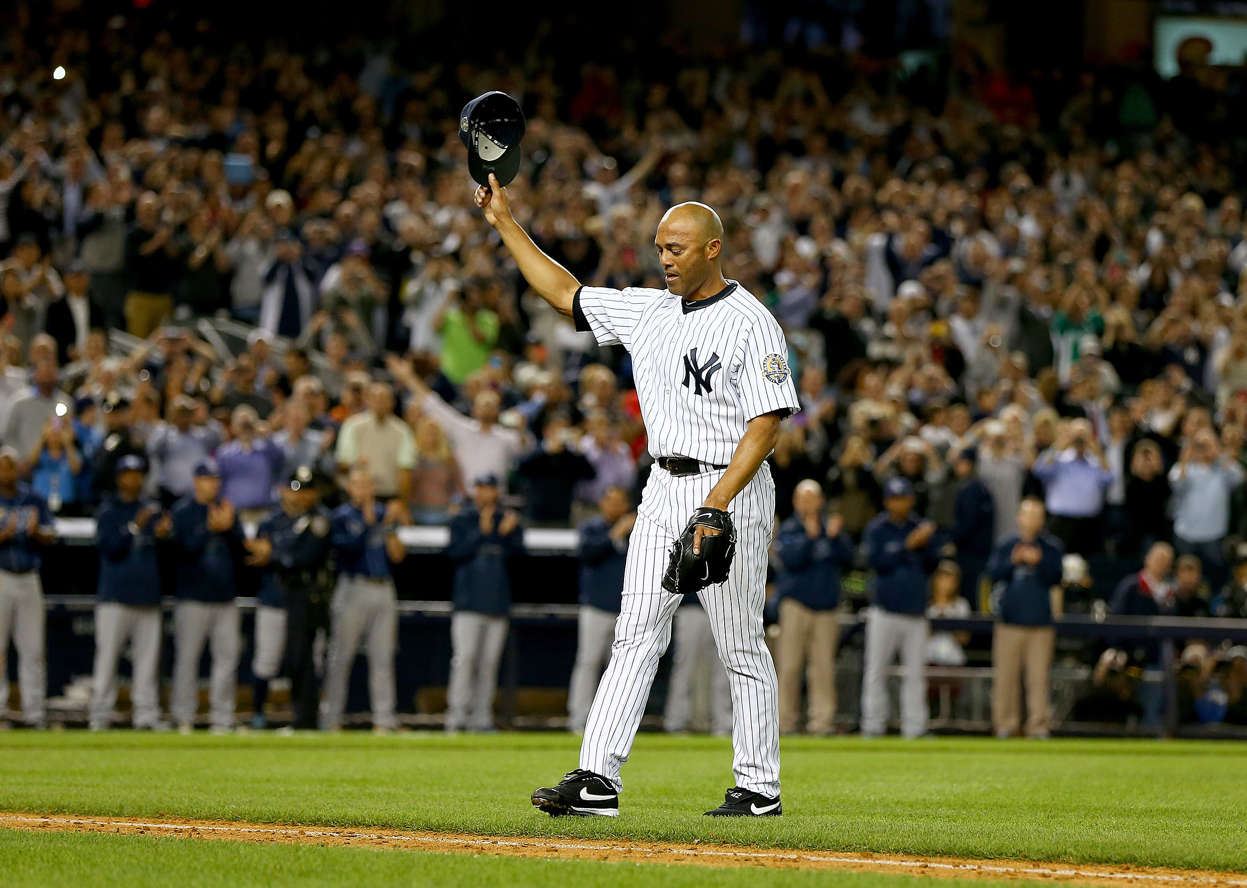 Emotional farewell, Mariano Rivera's final game, Yankee Stadium memories, Heartfelt goodbye, 2500x1780 HD Desktop