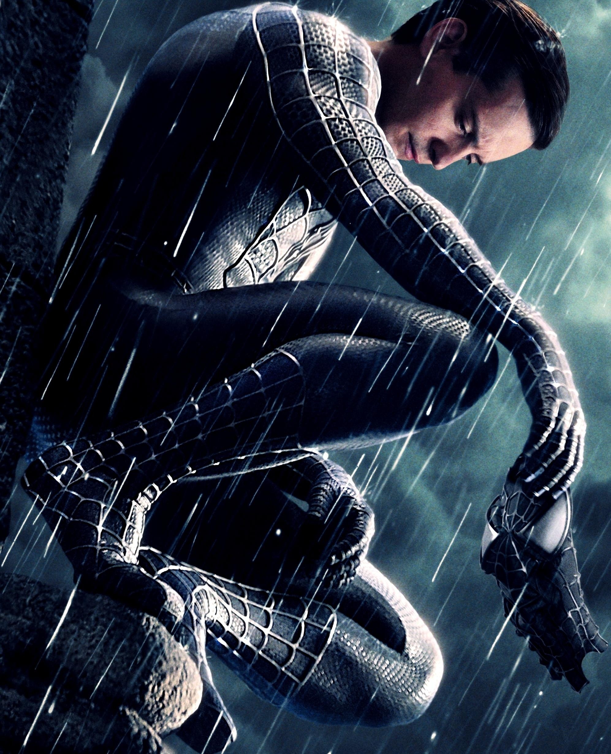 Tobey Maguire, Spider-Man in the rain, Cinematic moment, Movie wallpaper, 2000x2460 HD Handy
