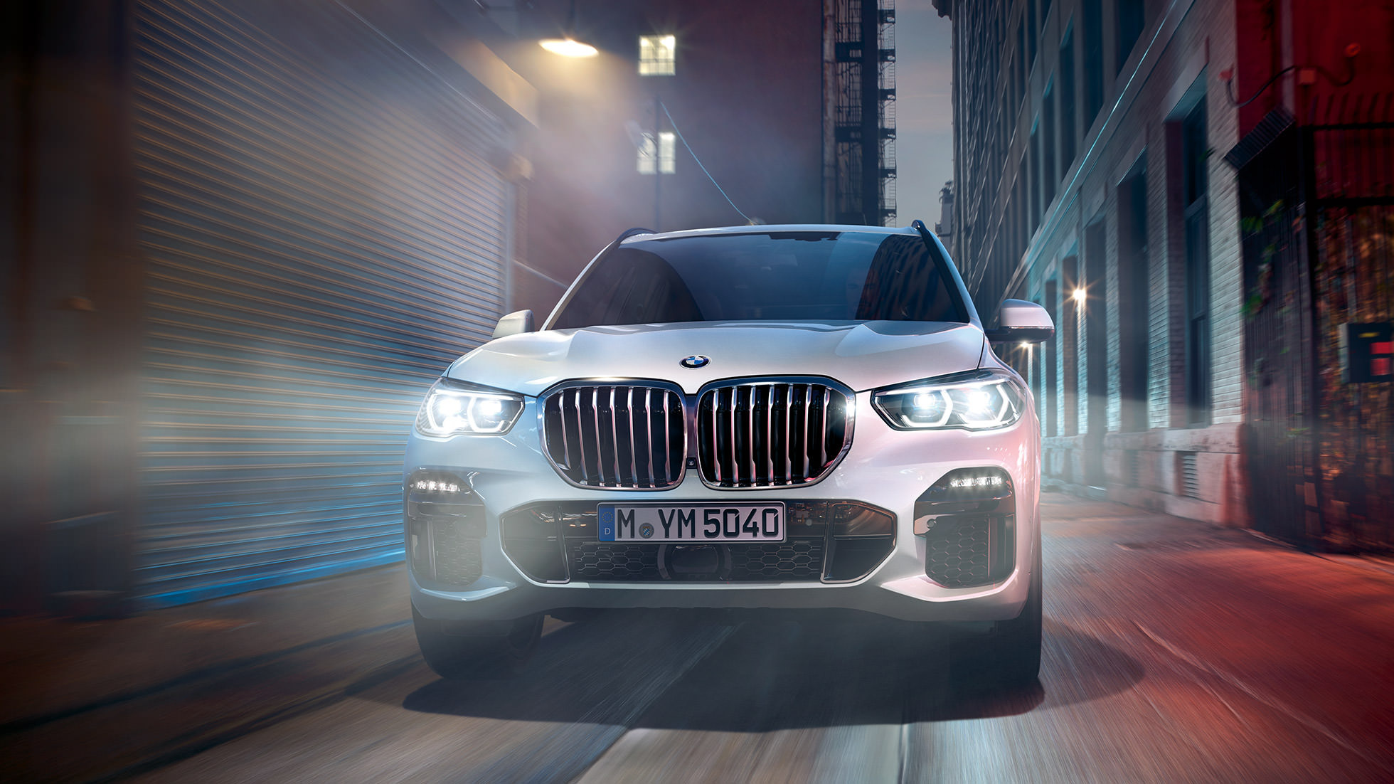 BMW X5, Luxury SUV, Premium features, Exceptional performance, 1960x1110 HD Desktop