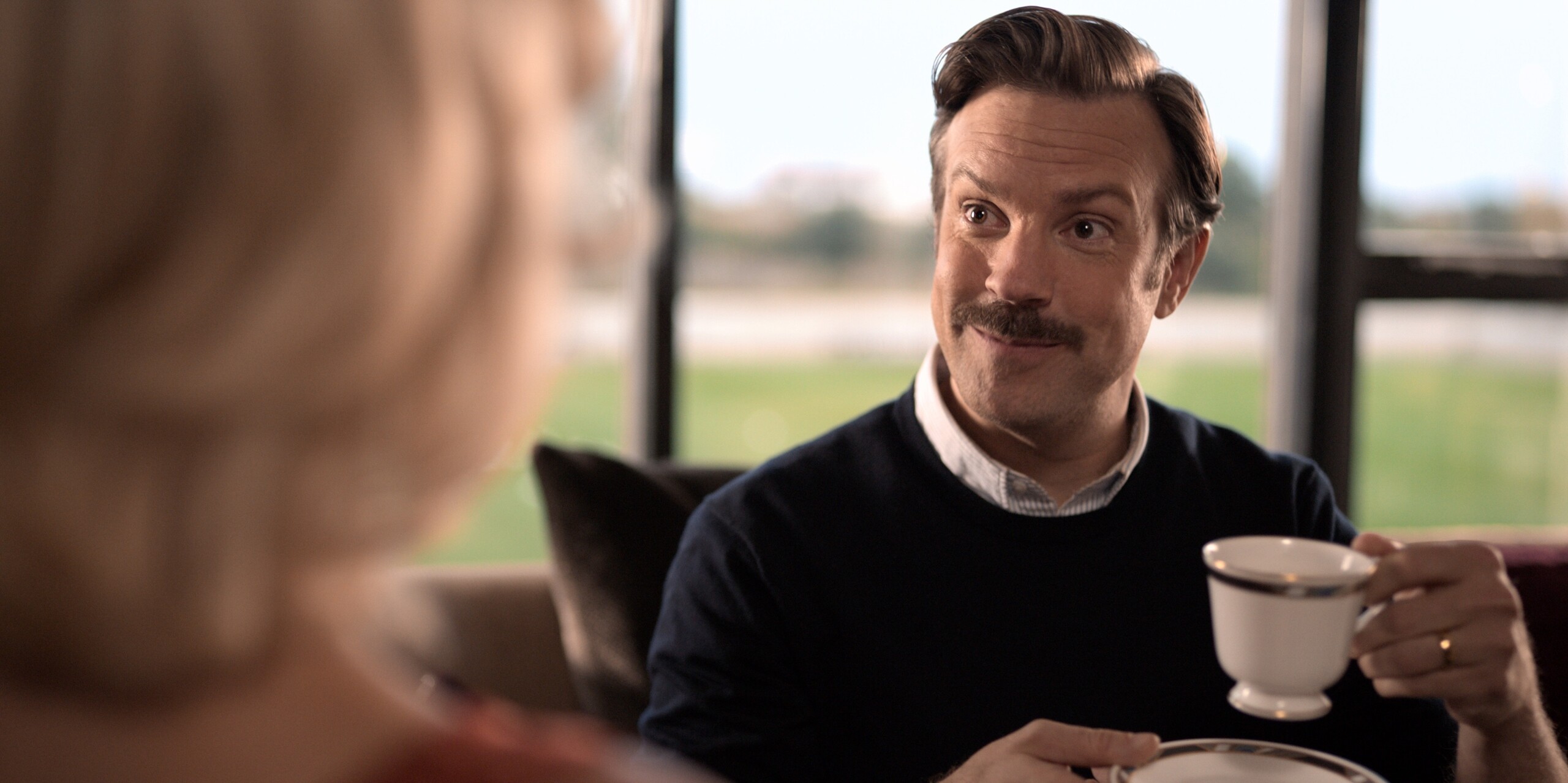 Ted Lasso: Jason Sudeikis, The show has won The AARP Movies for Grownups Award for Best TV Series in 2022. 2560x1280 Dual Screen Background.