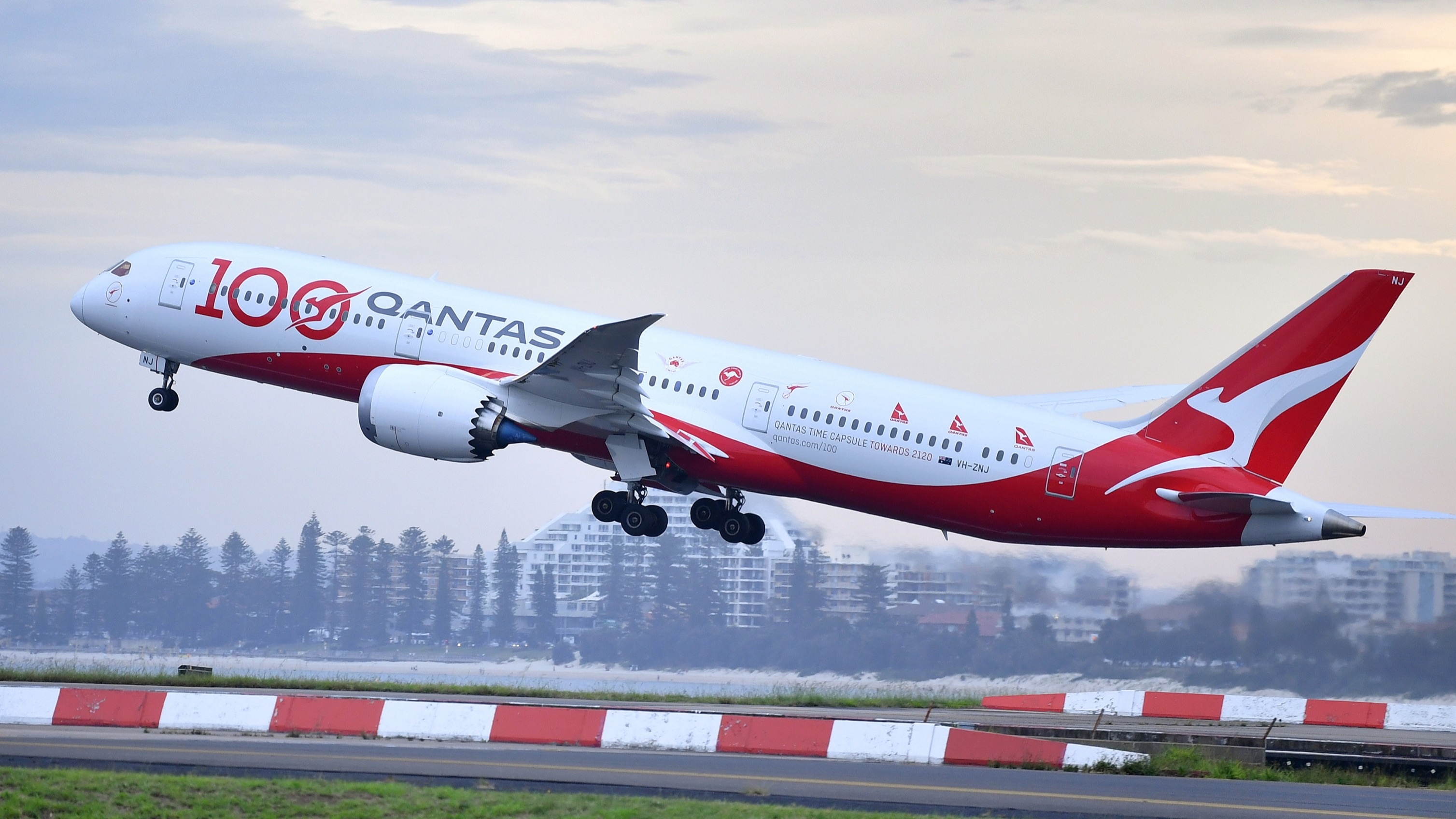 Qantas, Domestic flights, Capacity, This quarter, 3020x1700 HD Desktop