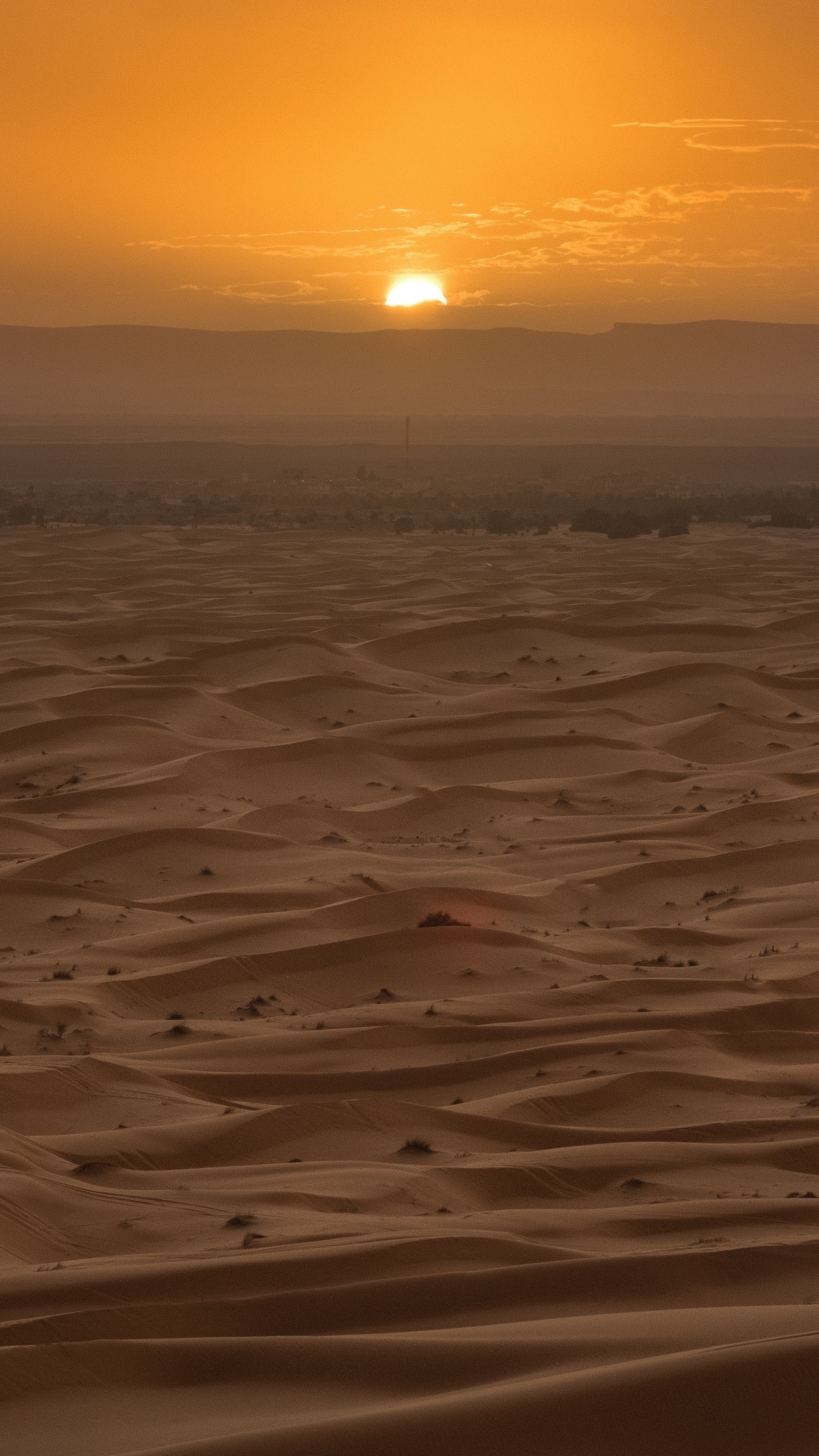 Gobi Desert, Desert sunset, Awe-inspiring beauty, Tranquility, 2160x3840 4K Handy
