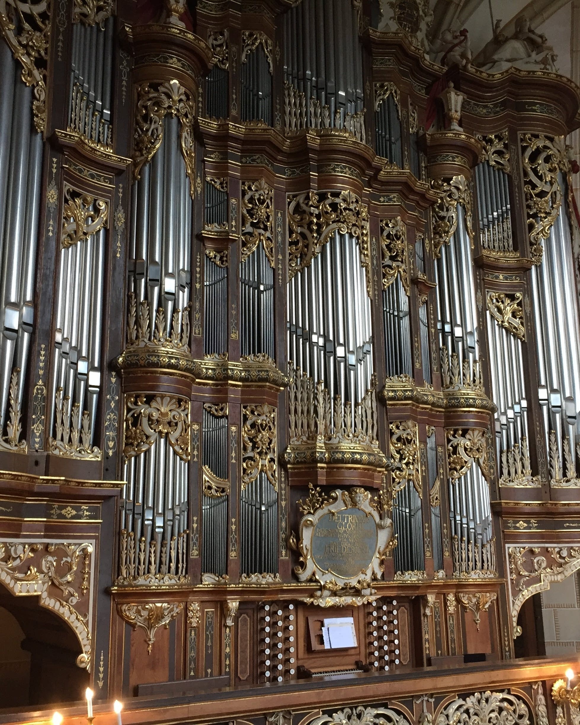Pipe Organ: 1739 Trost organ,  Altenburg Castle, Germany, A keyboard musical instrument. 1960x2450 HD Background.