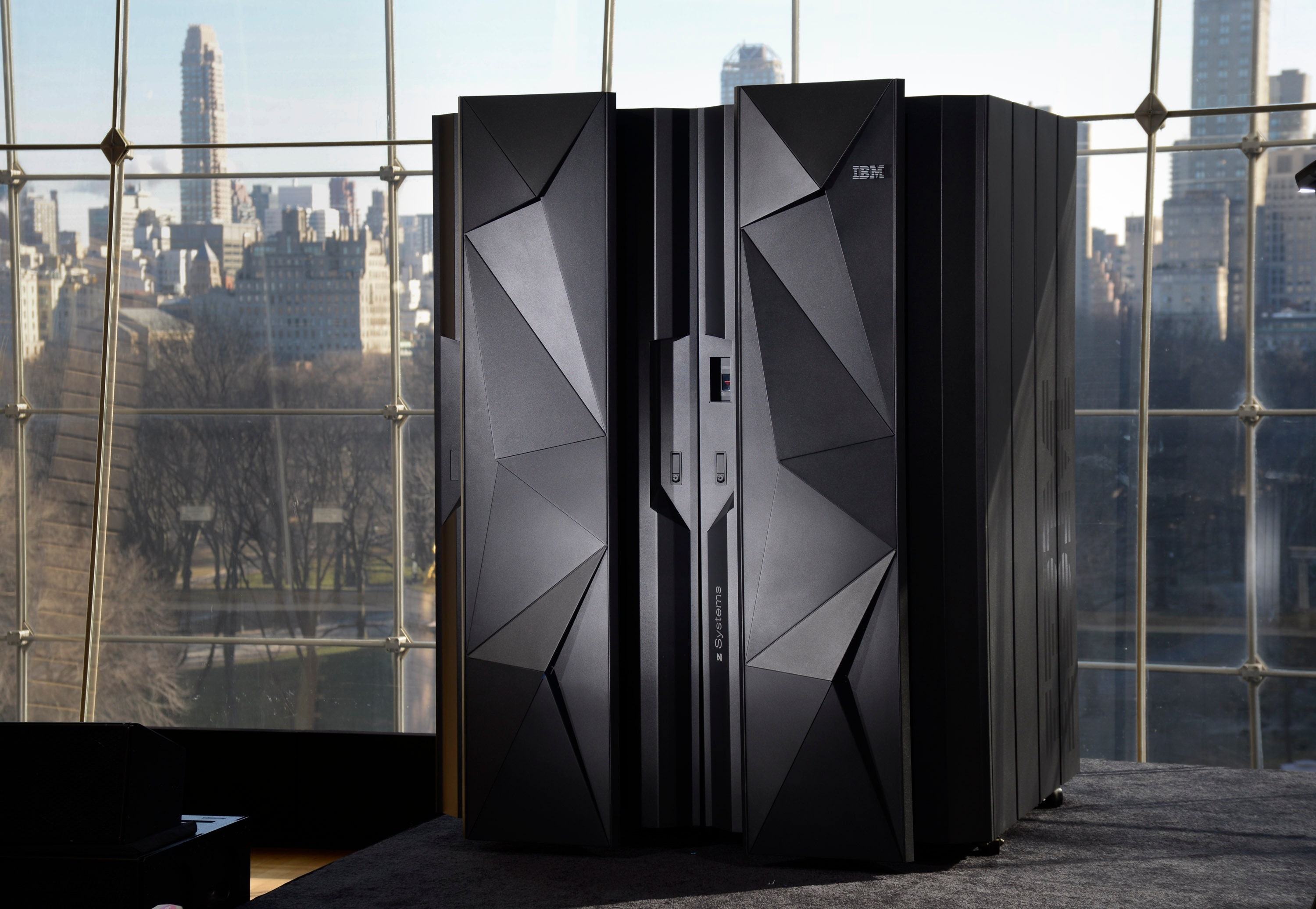 IBM mainframes, wired technology, technological persistence, enduring innovation, 3000x2080 HD Desktop