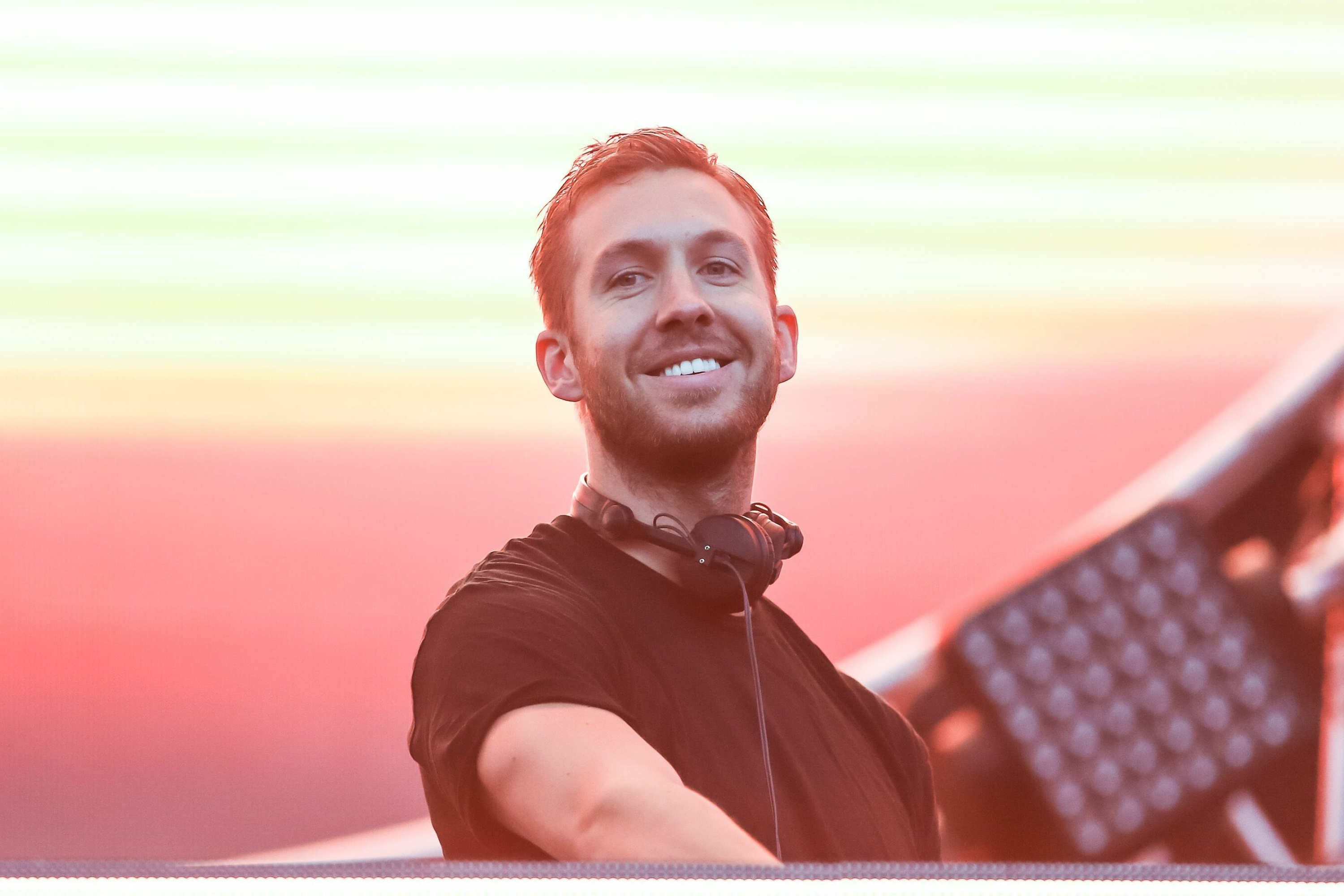 Calvin Harris: "Acceptable in the 80s" peaked at number 10 on the UK Singles Chart. 3000x2000 HD Wallpaper.