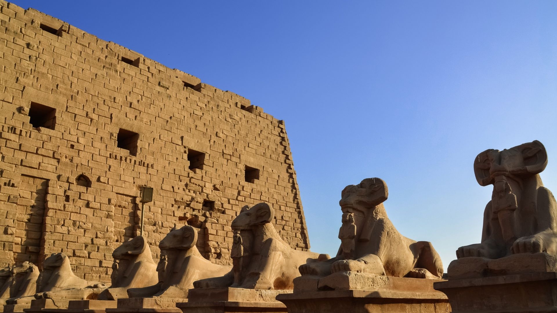 Luxor Temple, Egyptian wonder, Ancient tours, Majestic architecture, 1920x1080 Full HD Desktop