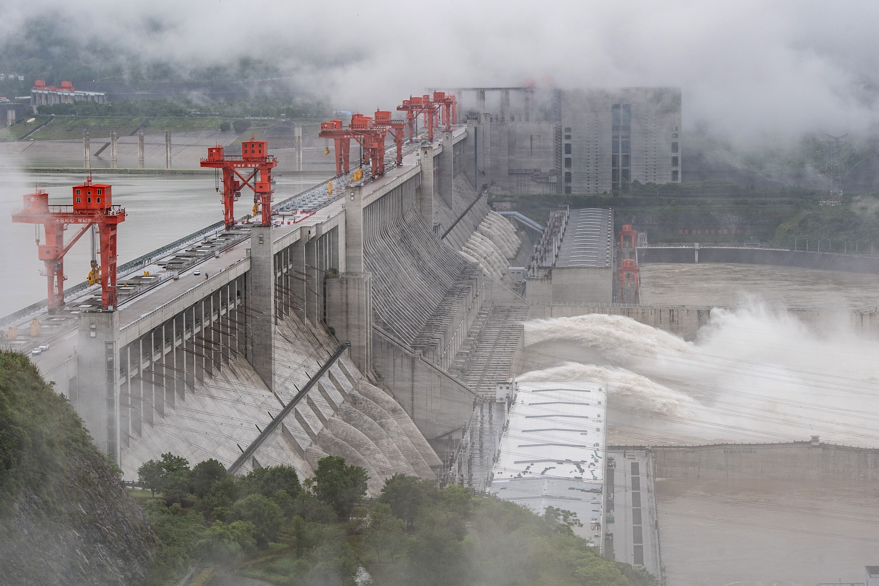 Three Gorges Dam, Record floods, China, Questions, 3000x2000 HD Desktop