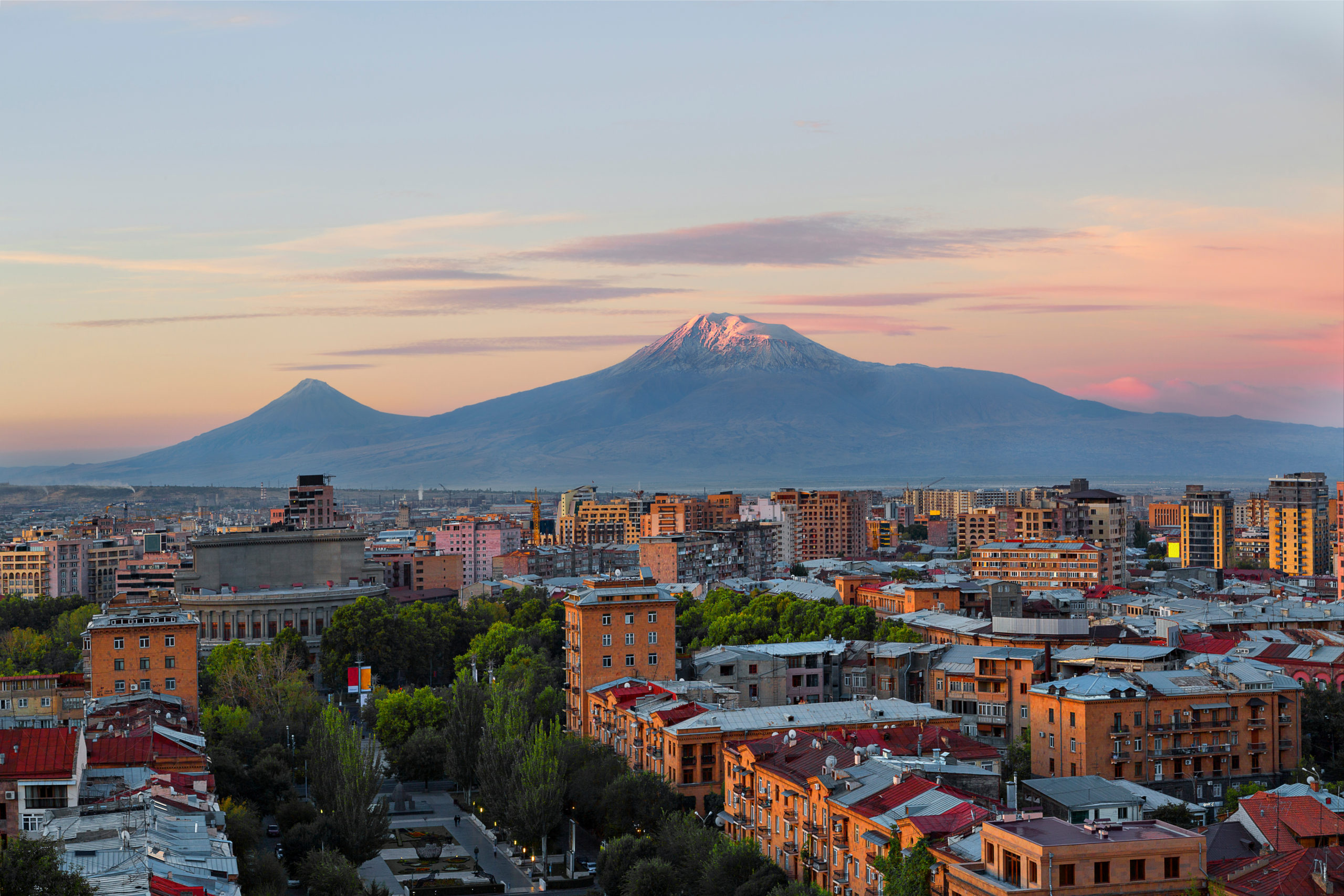 3 days in Yerevan, Sightseeing guide, Local cuisine, Cultural experiences, 2560x1710 HD Desktop