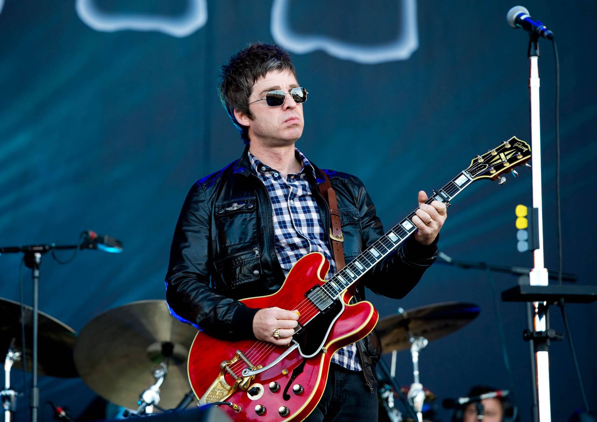 Noel Gallagher Wallpapers - Top Free Noel Gallagher Backgrounds 2050x1450