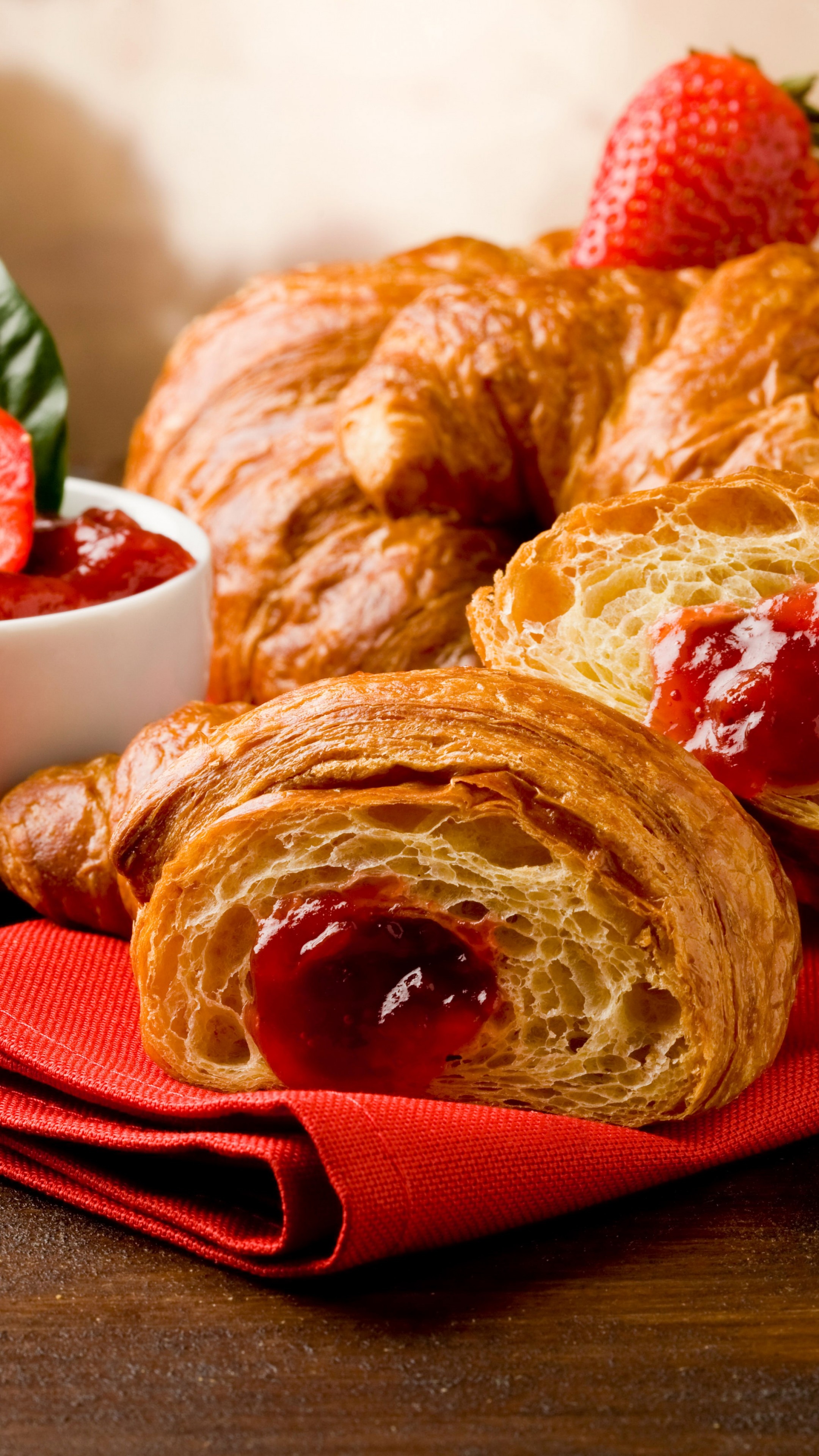 Jam, French croissants, Strawberry jam, Flavorful combo, 2160x3840 4K Handy