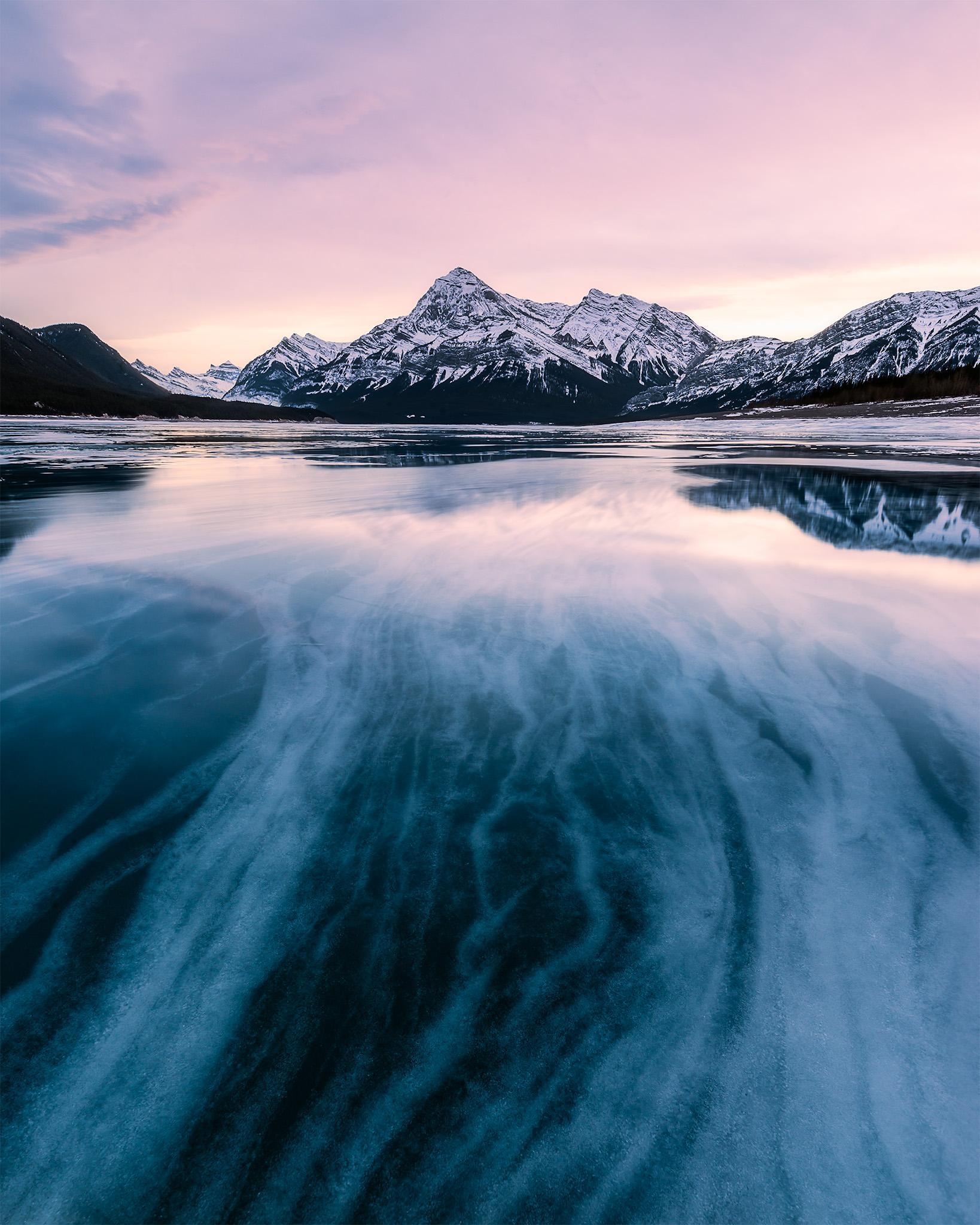 Breathtaking Nettilling Lake, Banff National Park beauty, Stunning lakeside view, Natural wonder, 1640x2050 HD Handy