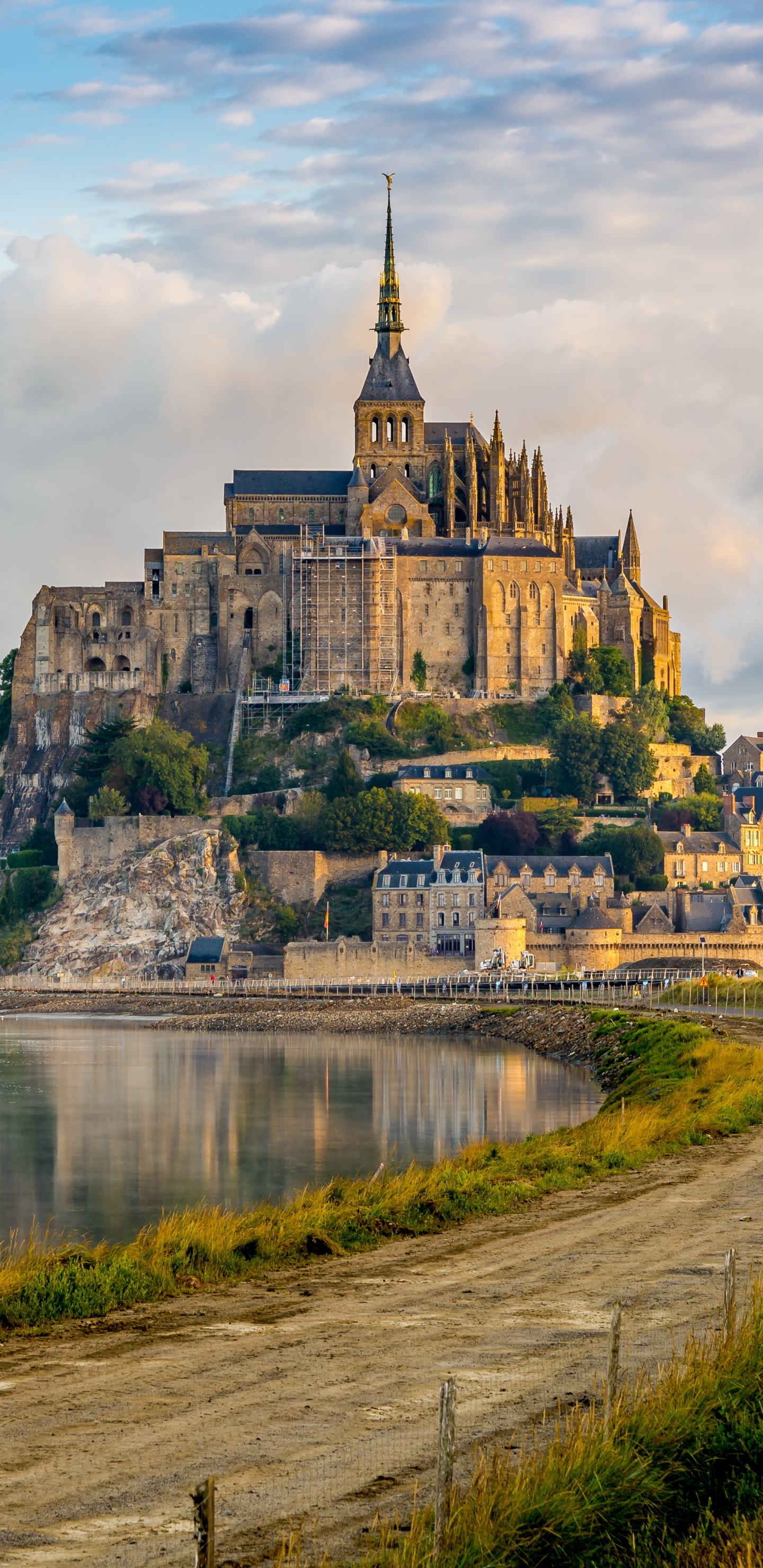 Mont Saint Michel, Religious site, Majestic architecture, Serene surroundings, 1440x2960 HD Handy