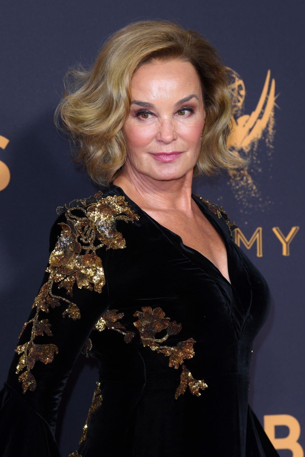 Jessica Lange style, Fashion inspiration, Celebrity outfits, Red carpet looks, 1280x1920 HD Handy