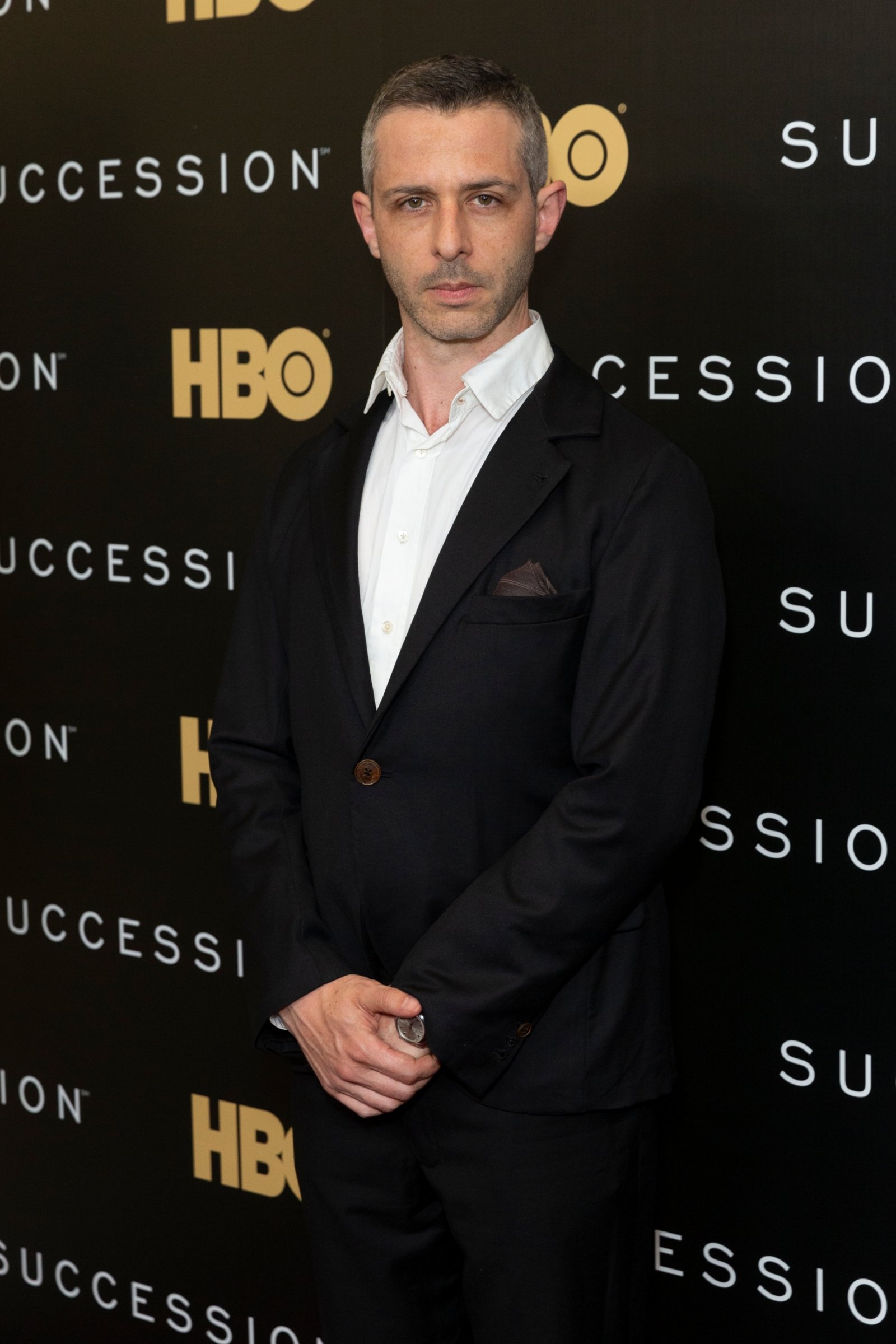 Jeremy Strong Movies, Succession's Rumors Addressed, Co-Stars' Perspective, Inquisitr Coverage, 1600x2400 HD Phone