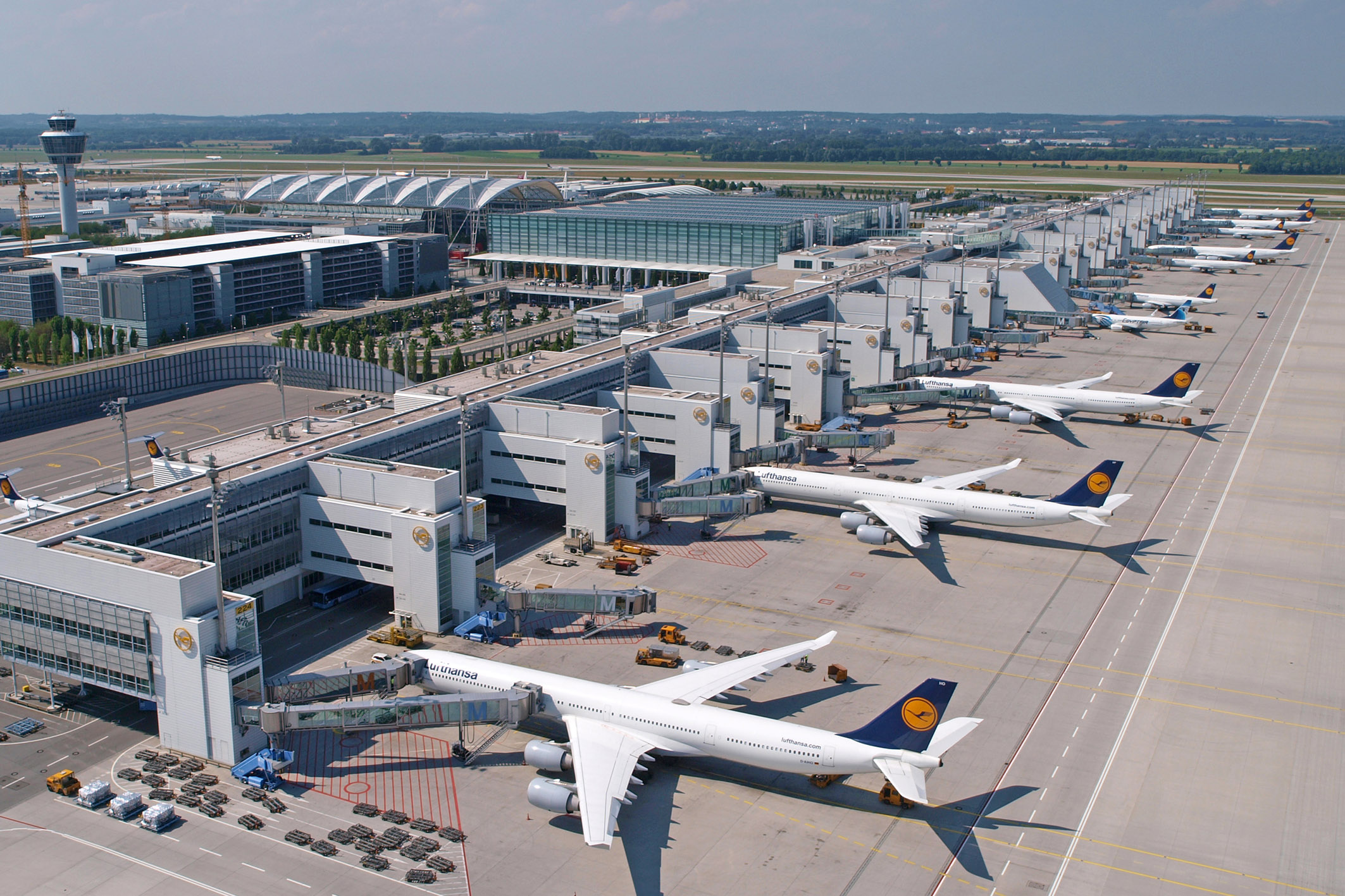 Munich International Airport, Airfare and arrival, Sachsenring, Italian Alps, 2130x1420 HD Desktop
