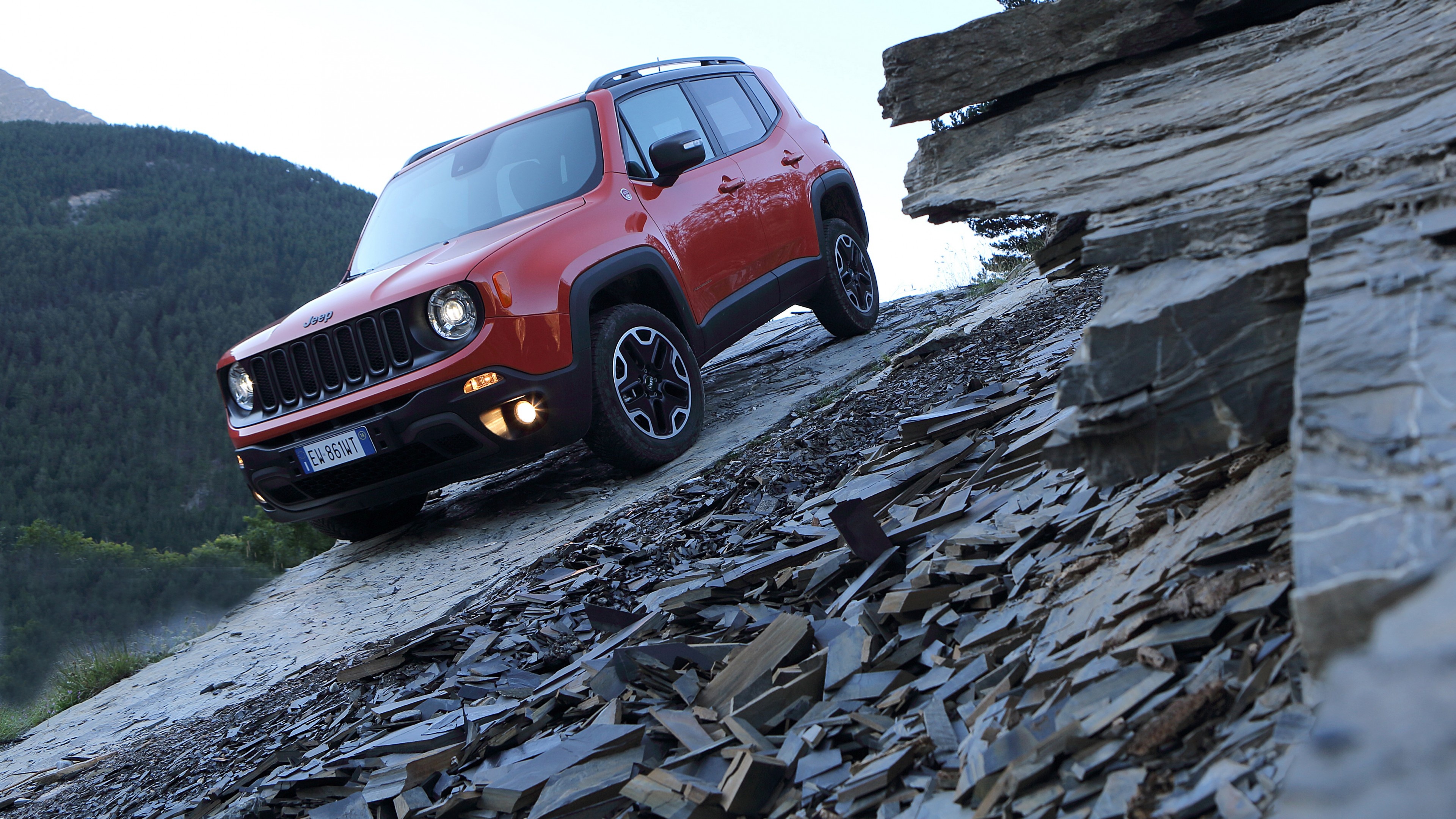 Jeep Renegade, Crossover SUV, Detroit review, Thrilling test drive, 3840x2160 4K Desktop